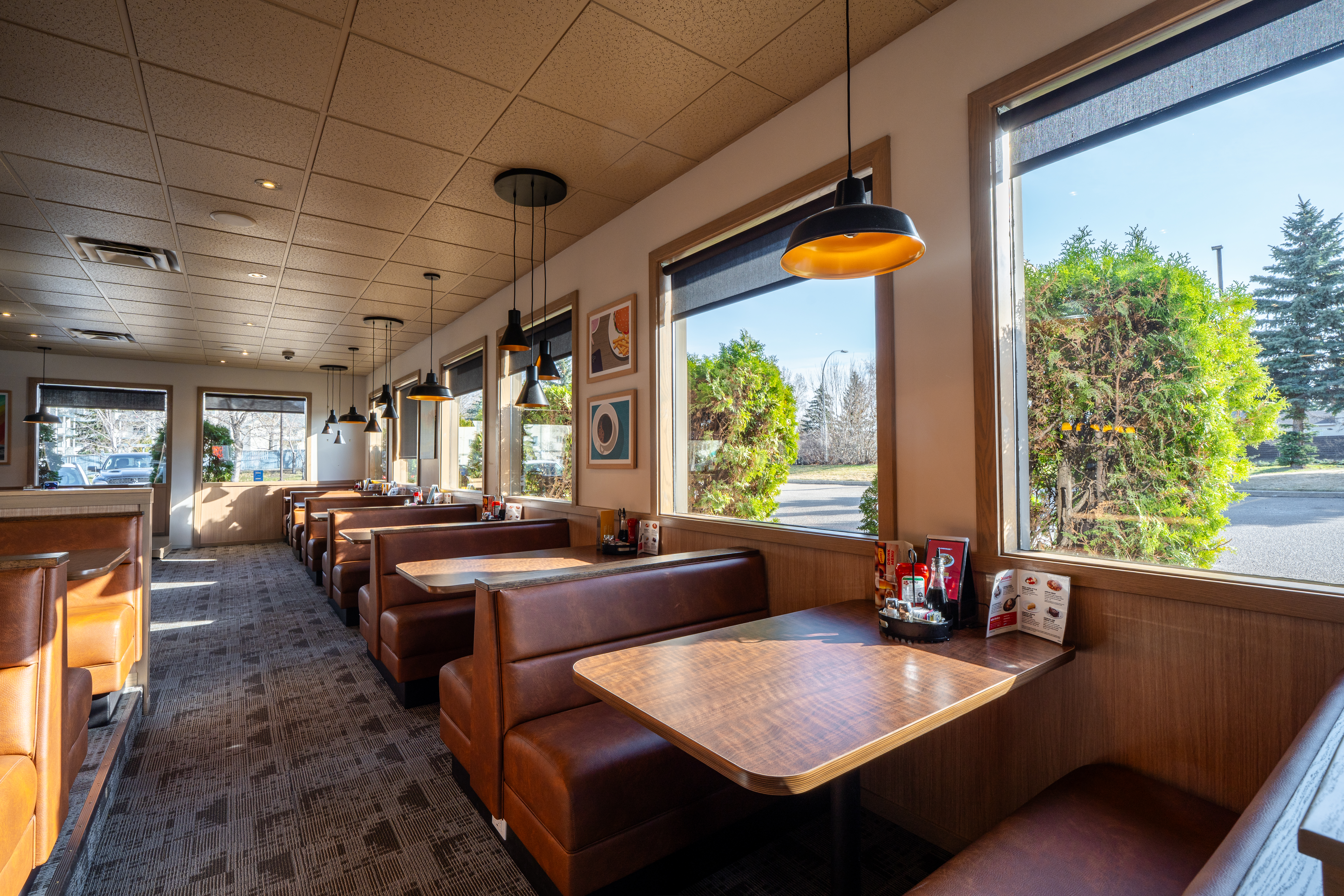 Denny's Millwoods - Interior Seating 2