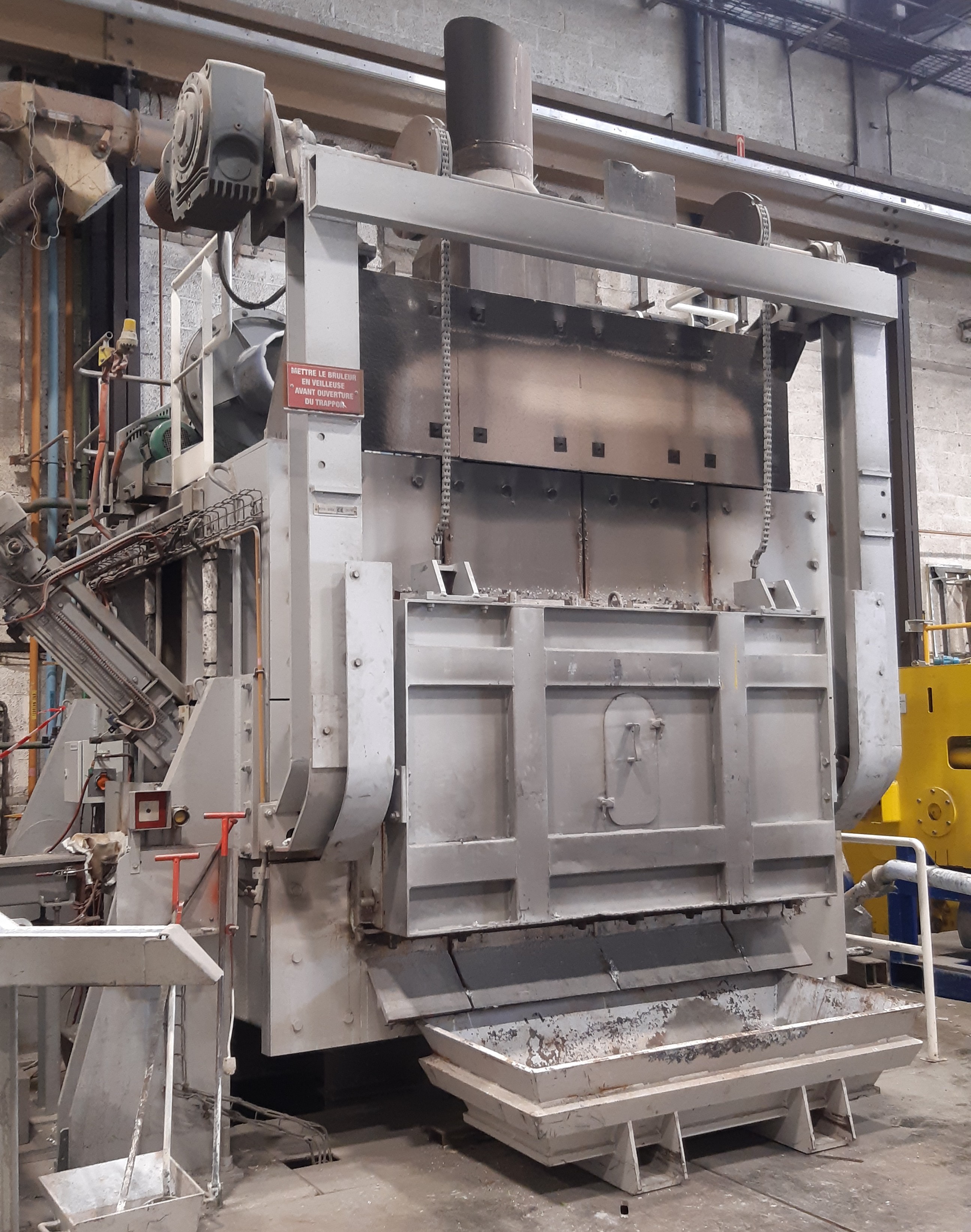 Image: Constellium reverb furnace