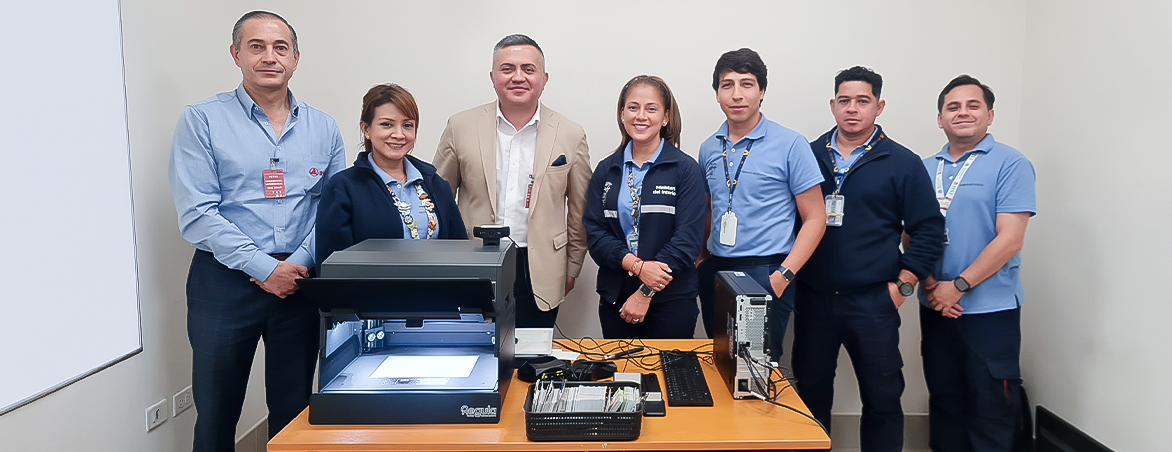 Regula at Ecuador border