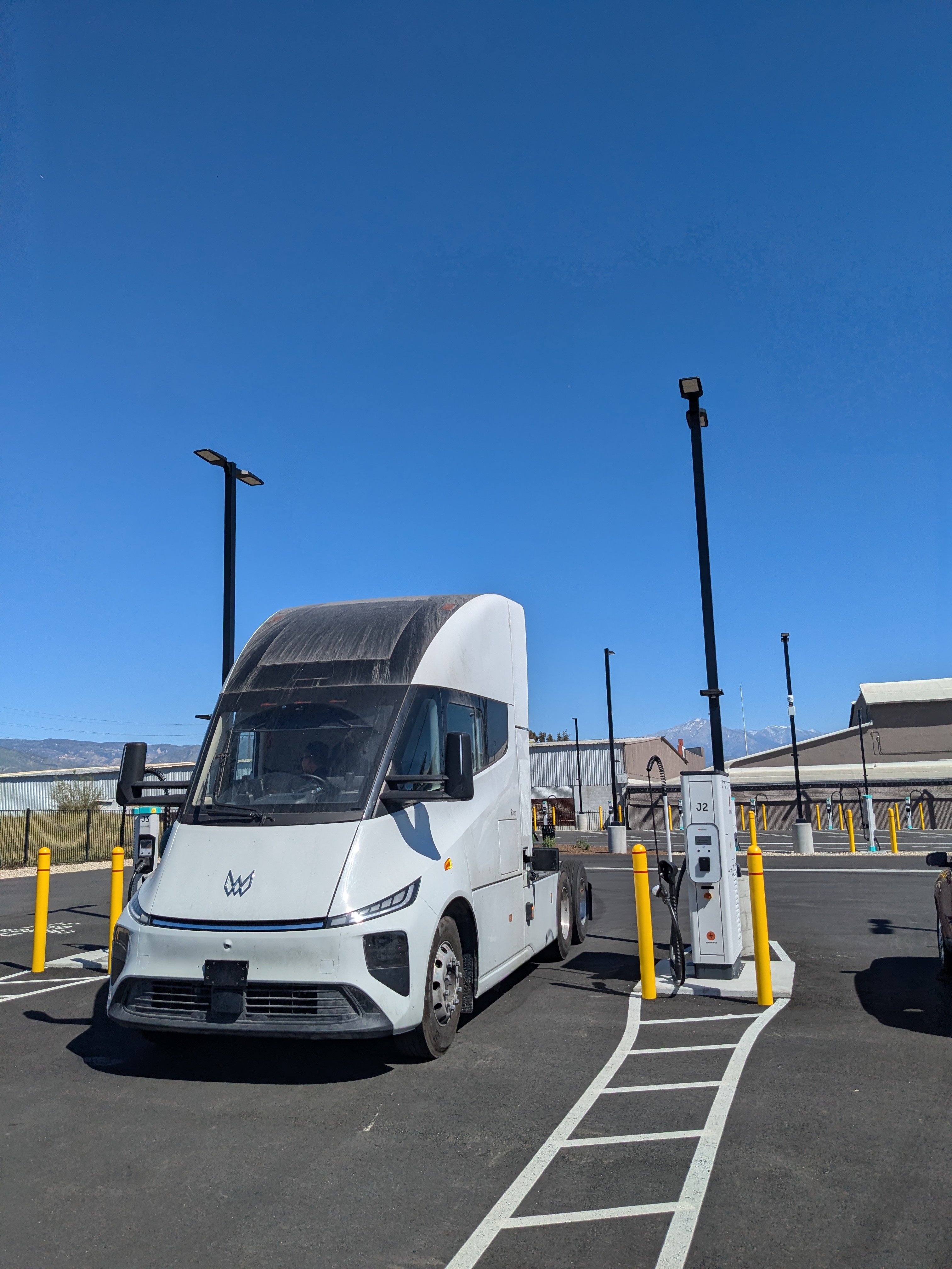 New MCS charging, commercially-available at EV Realty's San Bernardino charging hub