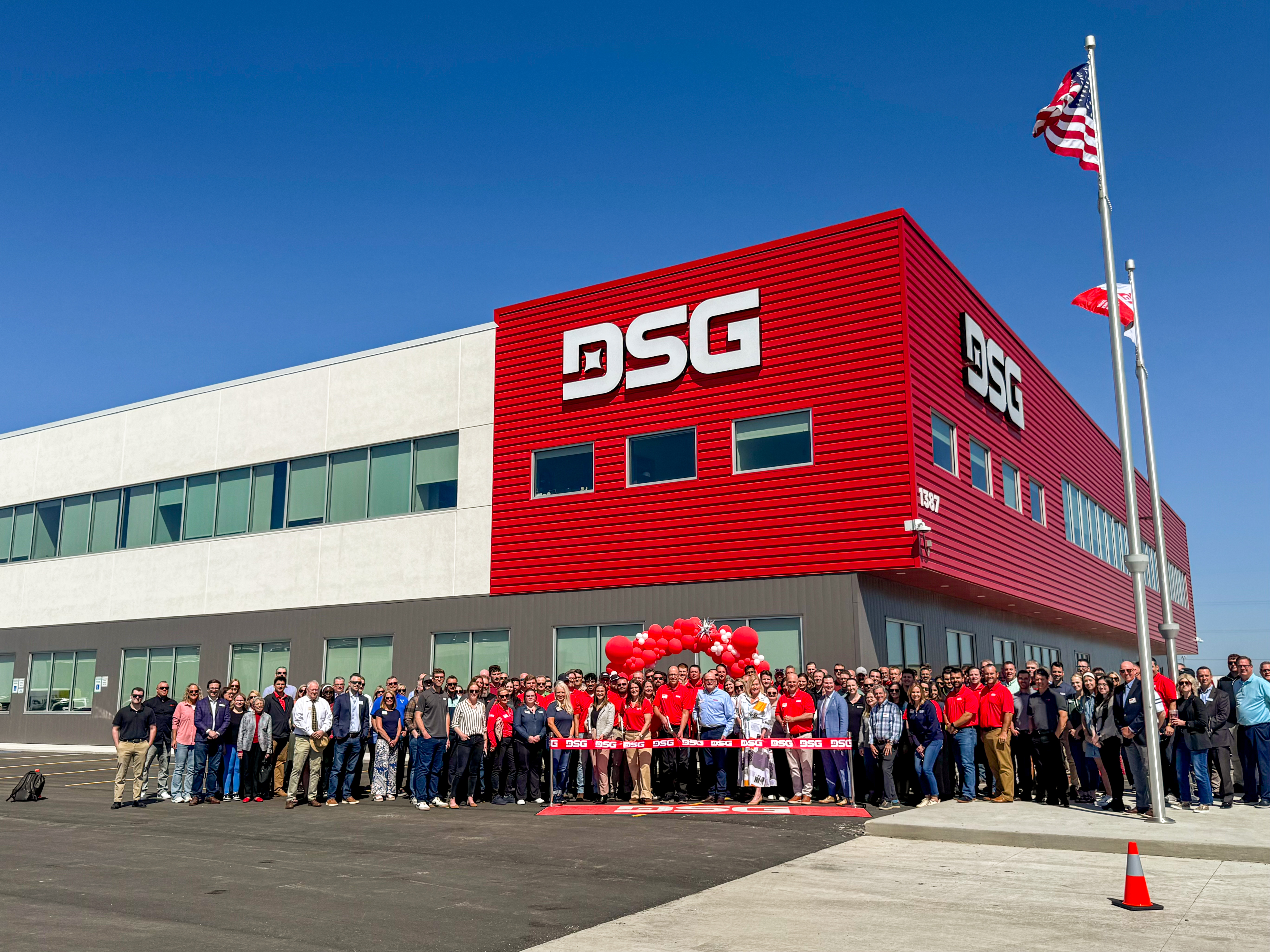 DSG-Fargo_Ribbon-Cutting_050725