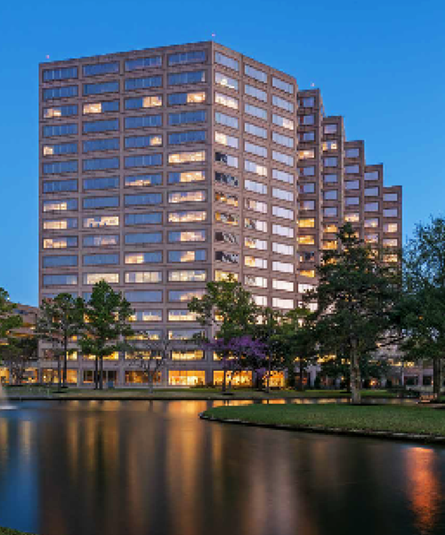 With superior access and proximity to high-end residential communities, Two Westlake Park is positioned at the epicenter​ of the submarket and conveniently located along Interstate 10, Houston’s dominant east-west thoroughfare.