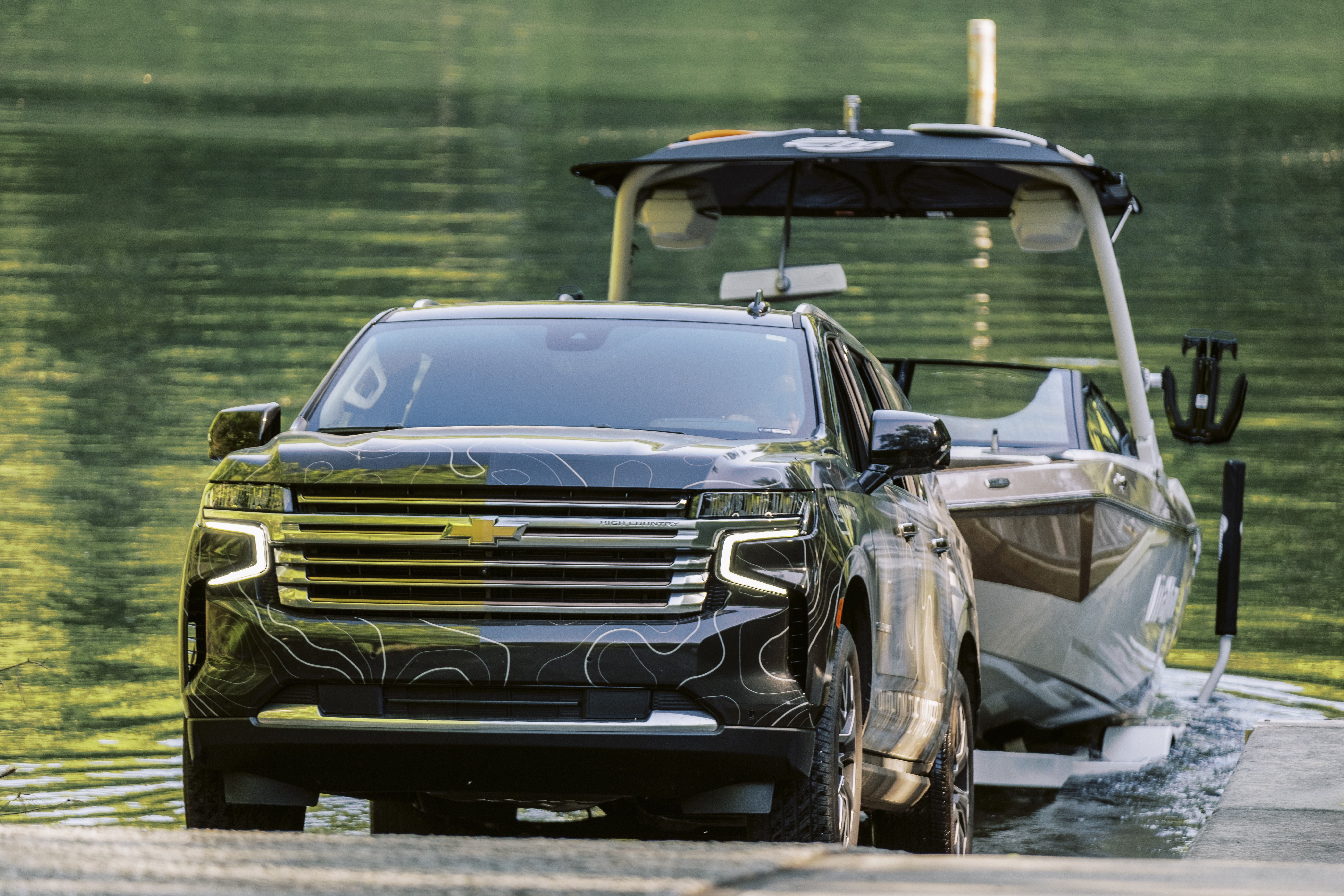 Power meets performance. The 2025 Chevrolet Suburban High Country launches the Malibu Wakesetter 23 LSV—the best-selling towboat of all time—highlighting the official partnership between Chevrolet and Malibu Boats to deliver next-level adventures on land and water.