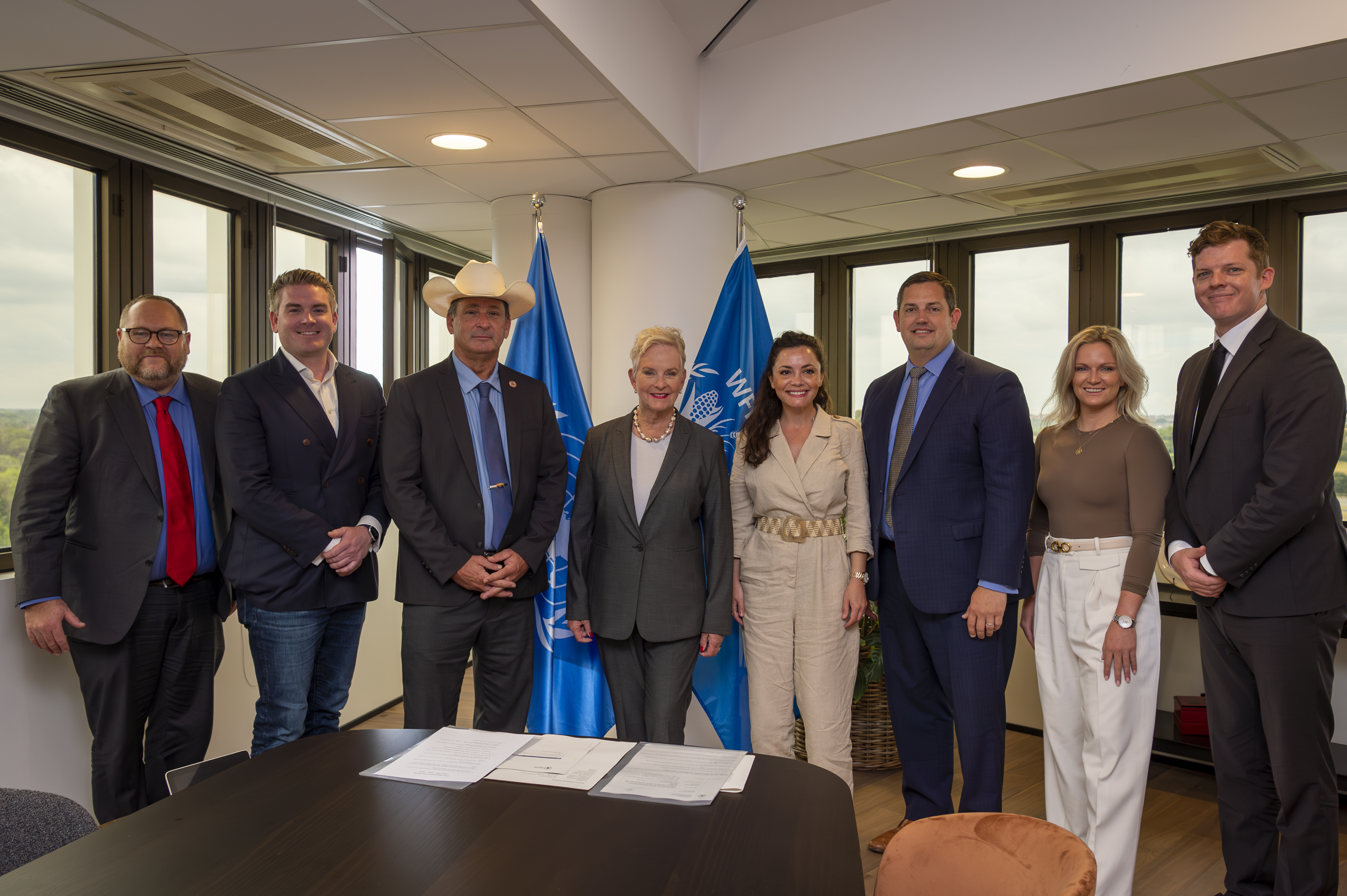 Left to right: Rick Stilgenbauer, David Cook, Austin Kennedy, Cindy McCain, Tina Waddington, Robert Medler, Lynndy Smith, Billy Kovacs