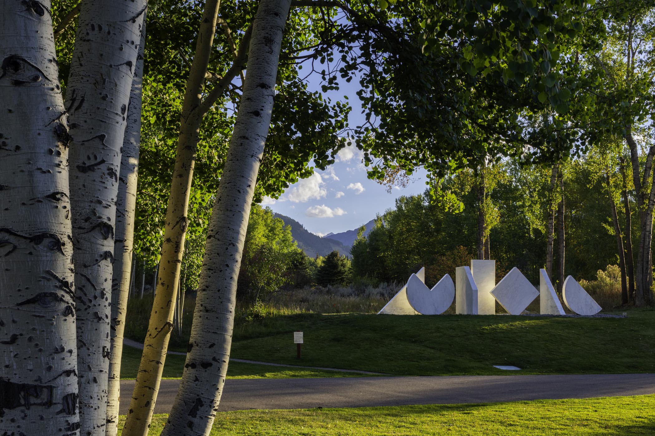 "Anaconda" sculpture in Aspen Meadows campus, credit Dan Bayer