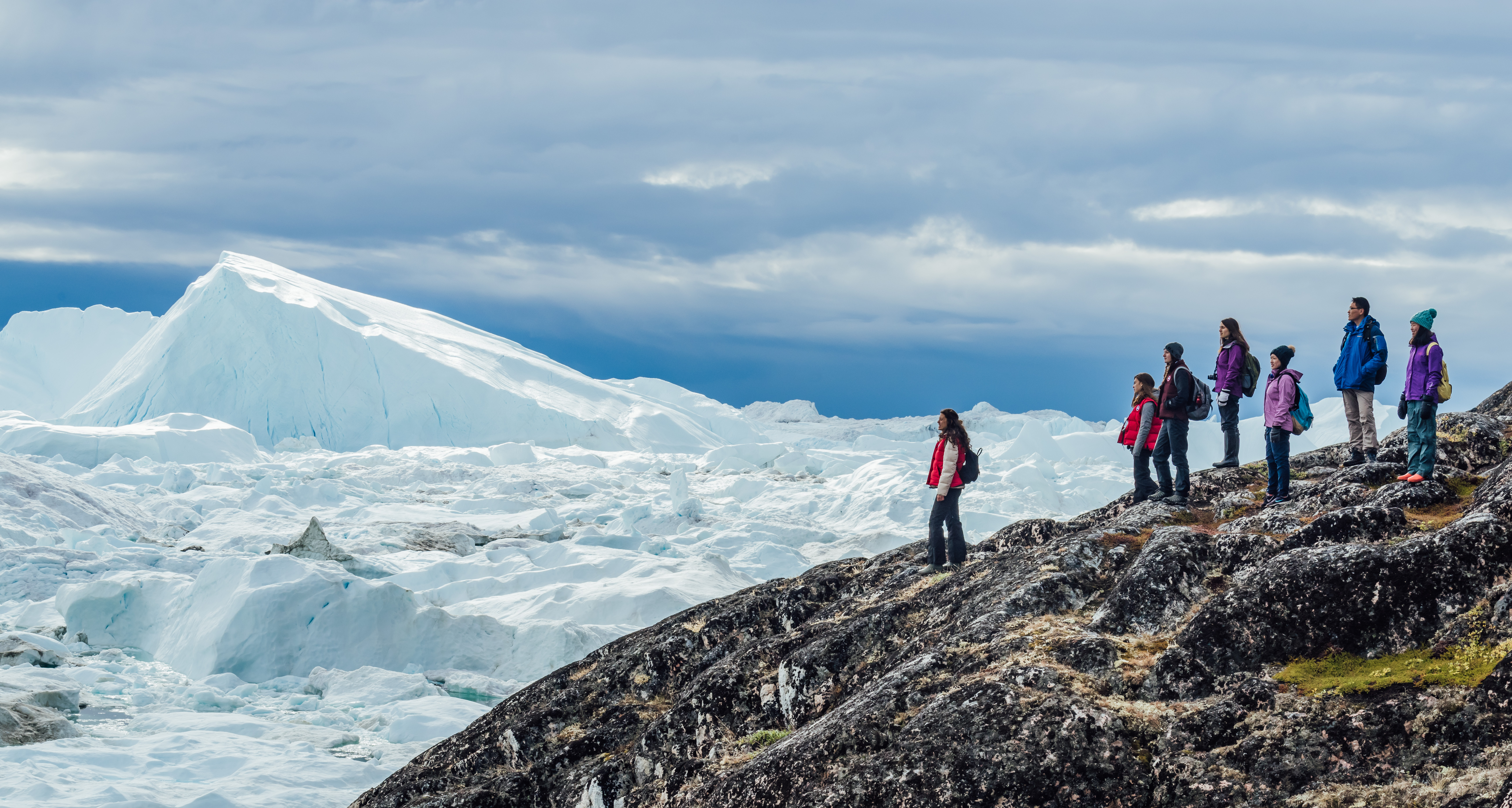 SOIArctic2017 participants overlook Ilulissat Icefjord (c) Martin Lipman-SOI Foundation