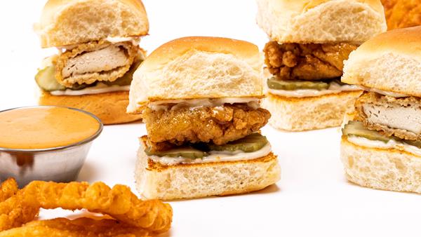 Nextbite, a leader in virtual restaurants, today announced TenderFix™ by Noah Schnapp, featuring a range of chicken and plant-based sandwiches, sliders and tenders.
