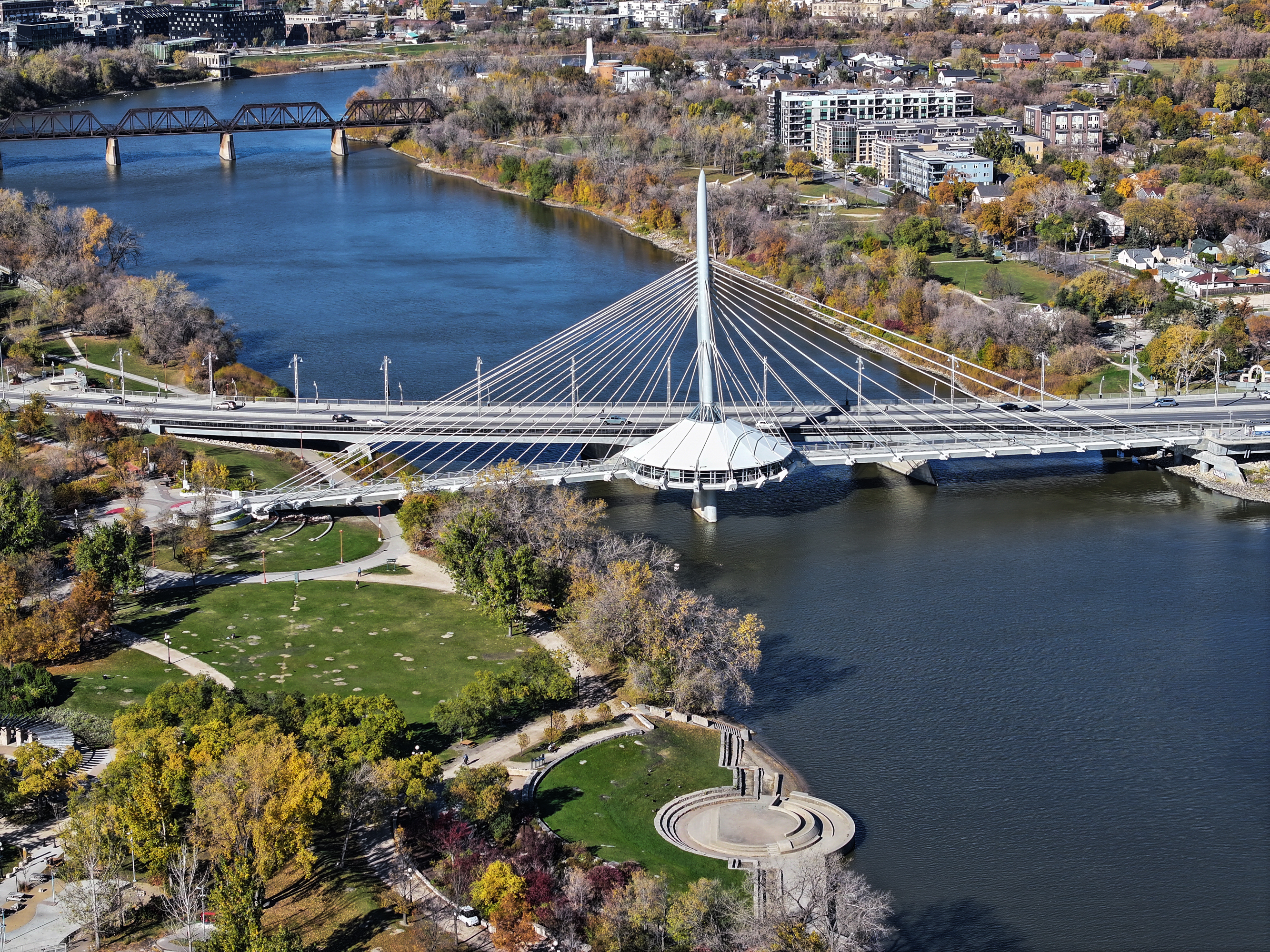 Winnipeg-Esplanade Riel Footbridge-The Forks Trail