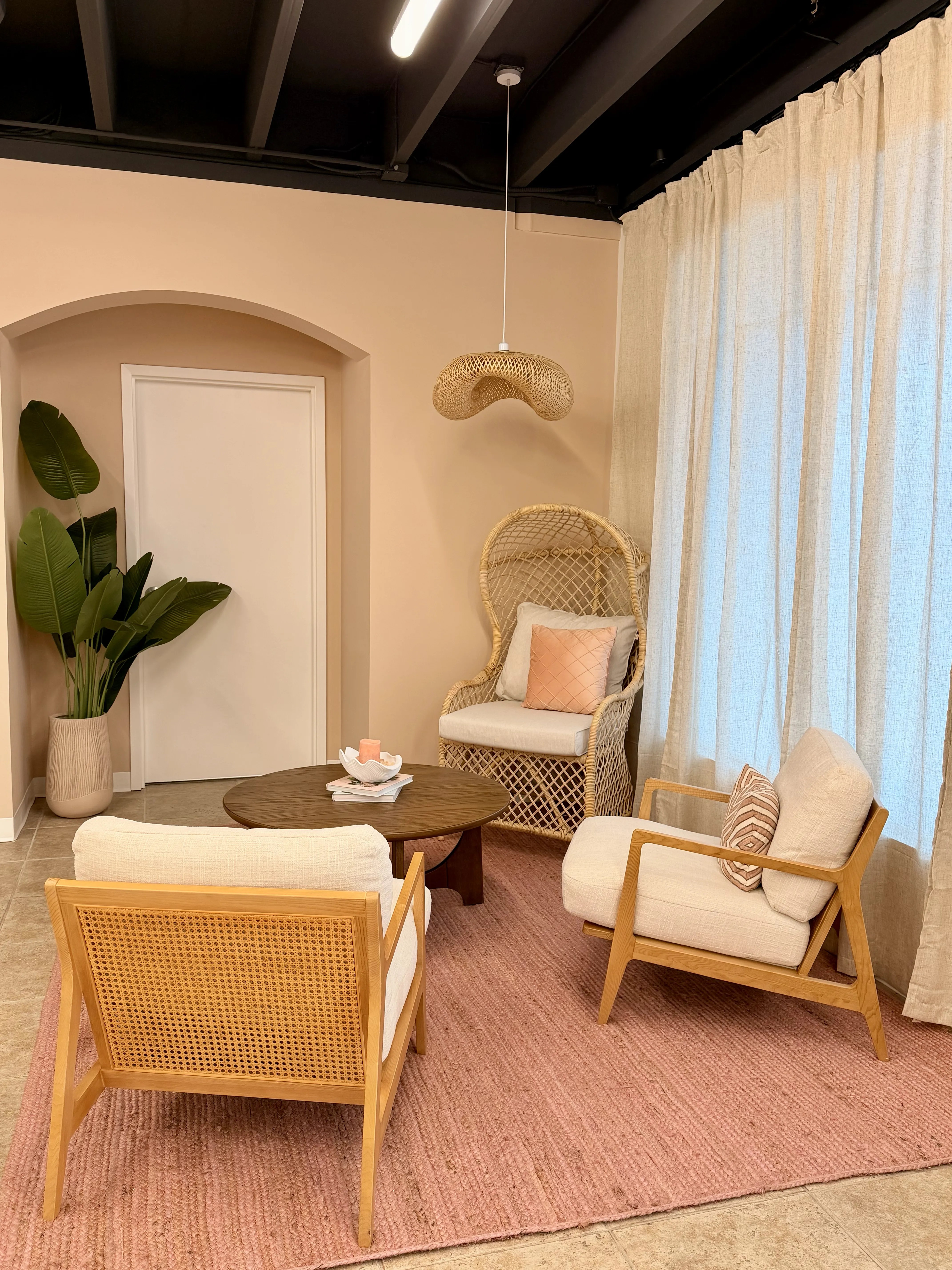 FINO Brands_Interior2_ClermontFL