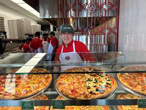 A member of the Pizza Nova family since 1995 and a franchisee since 2005, Steve Wahab opens his second franchise location, this time in Orangeville, Ontario.