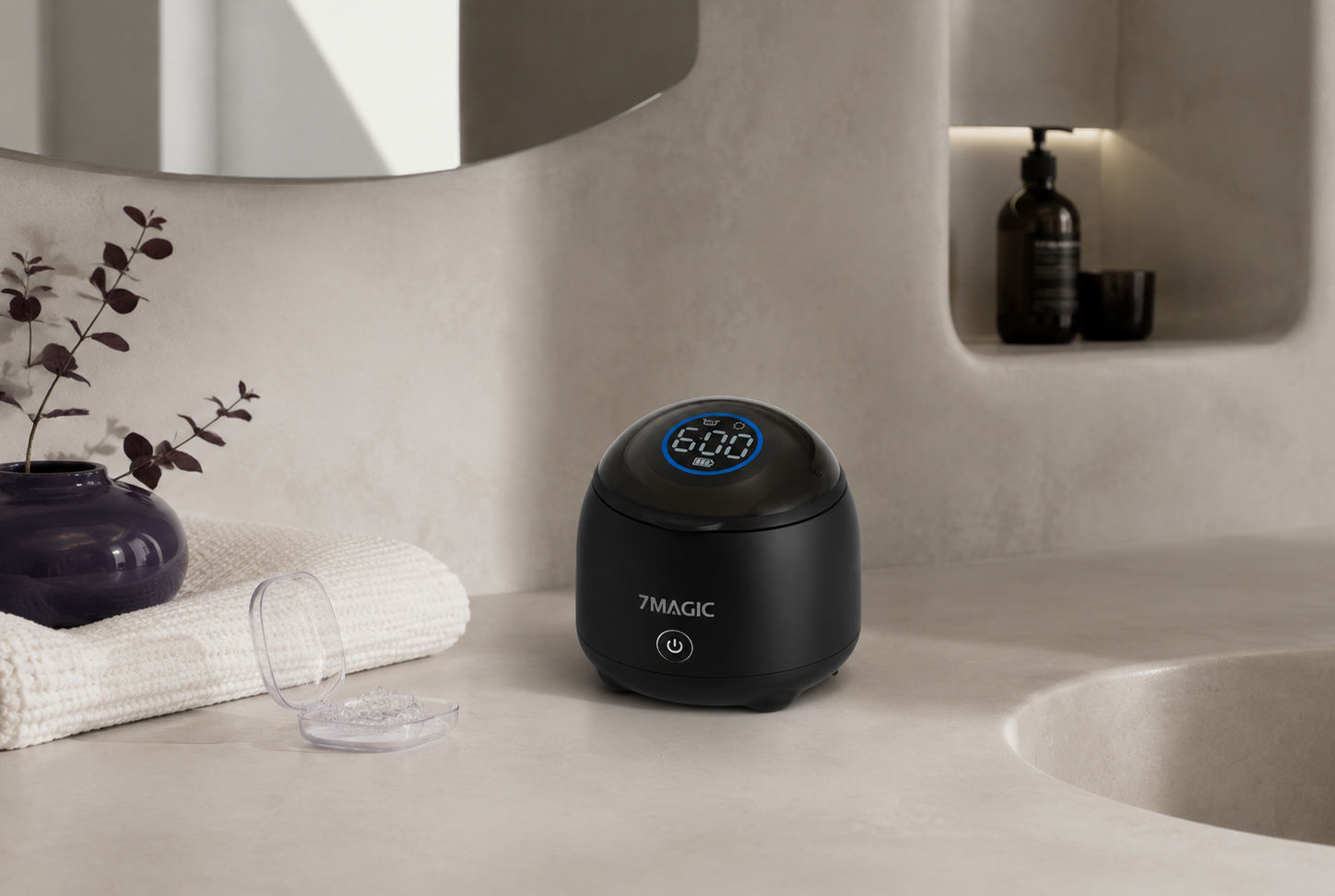 White 7MAGIC SonicPod Go retainer cleaner with digital timer and one-touch control, designed for everyday orthodontic appliance care.
