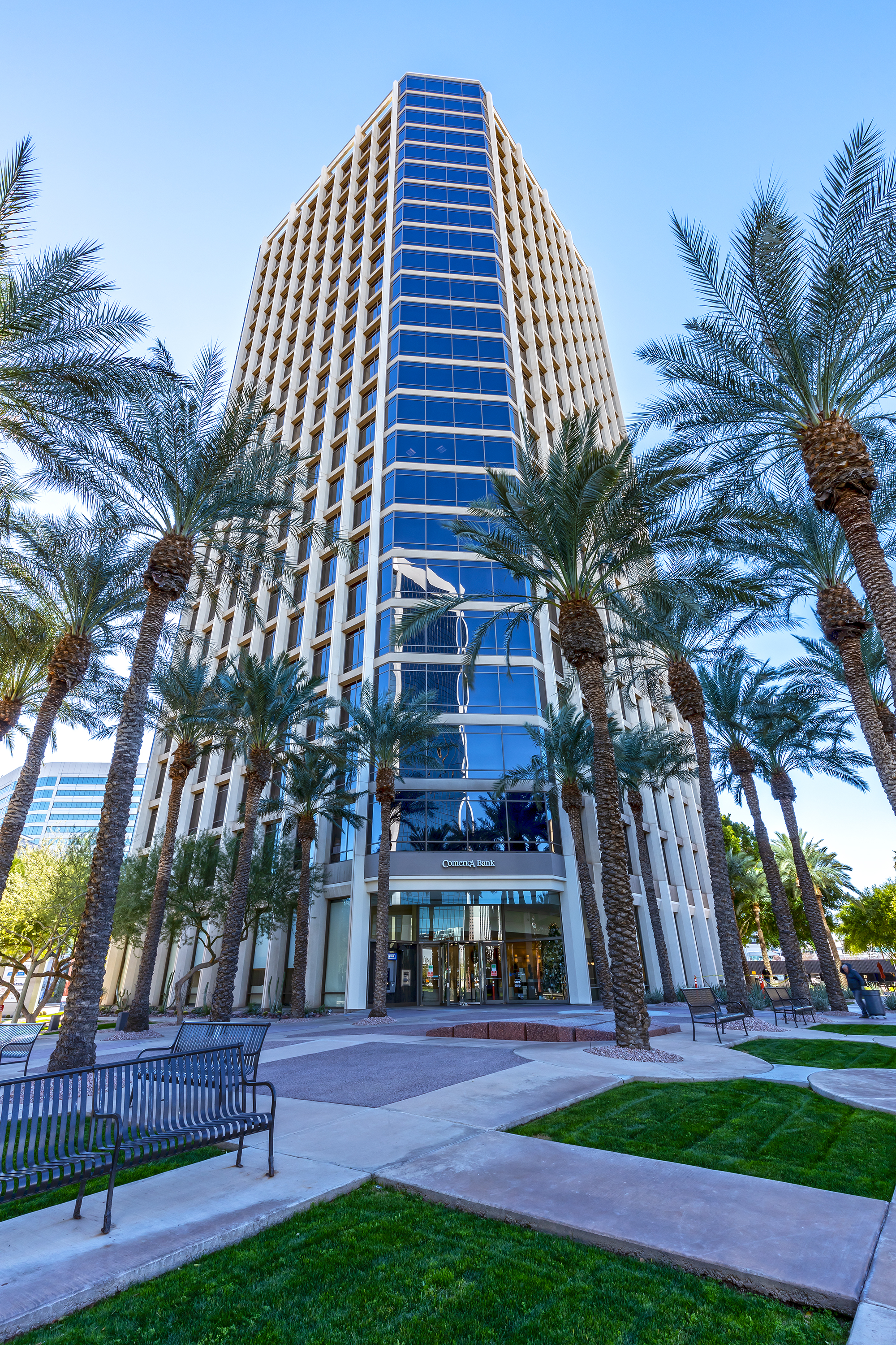 Younan Properties, a leading global real estate investment and management firm, has marked a significant milestone in its expansion strategy with the acquisition of 3200 Central, a Class A high-rise office building in the heart of downtown Phoenix.