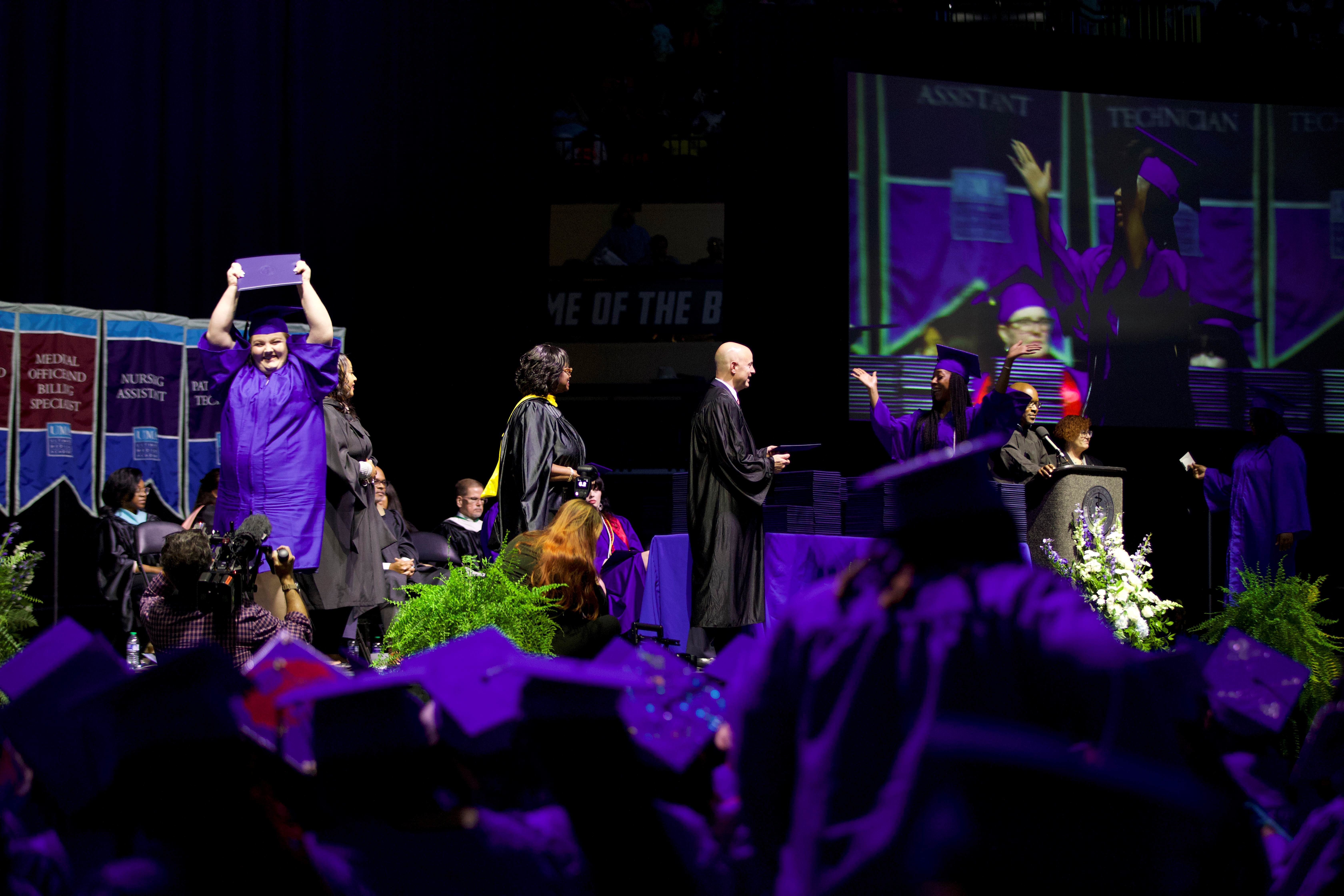 UMA Celebrates Nearly 6,000 Graduates at Commencement Ceremony