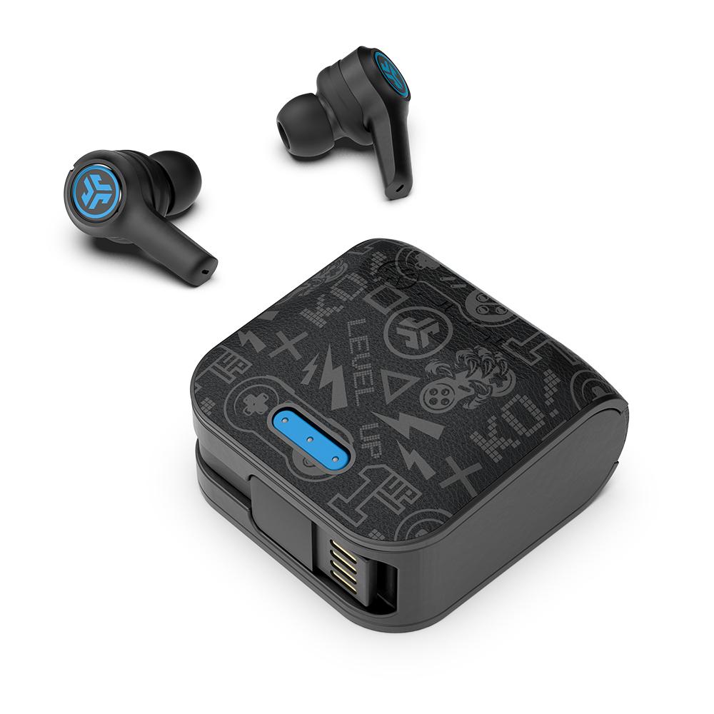 gaming with wireless earbuds
