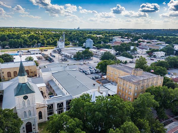 SCS Engineers plan addresses the City of New Braunfels solid waste needs over a 20-year planning period, due much in part to rapid population growth in the City. 