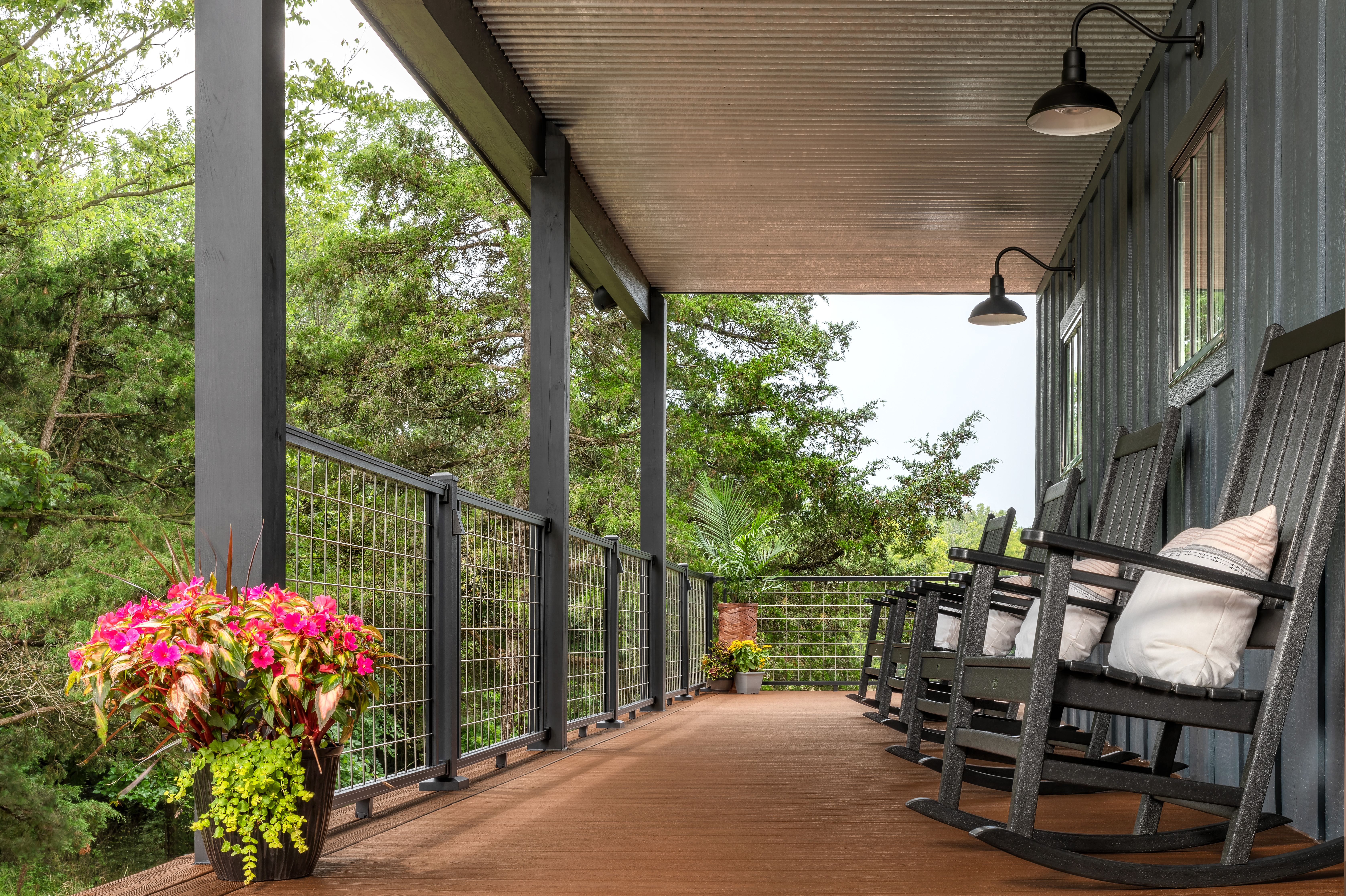 Trex Porch, Signature Mesh and Rocking Chairs