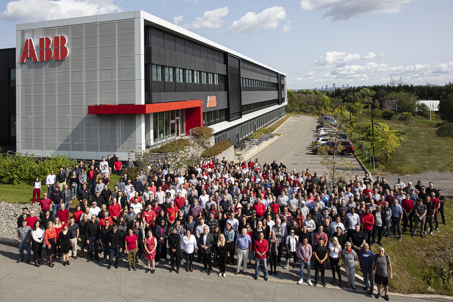 L'usine est devenue un site phare qui emploie plus de 400 personnes.