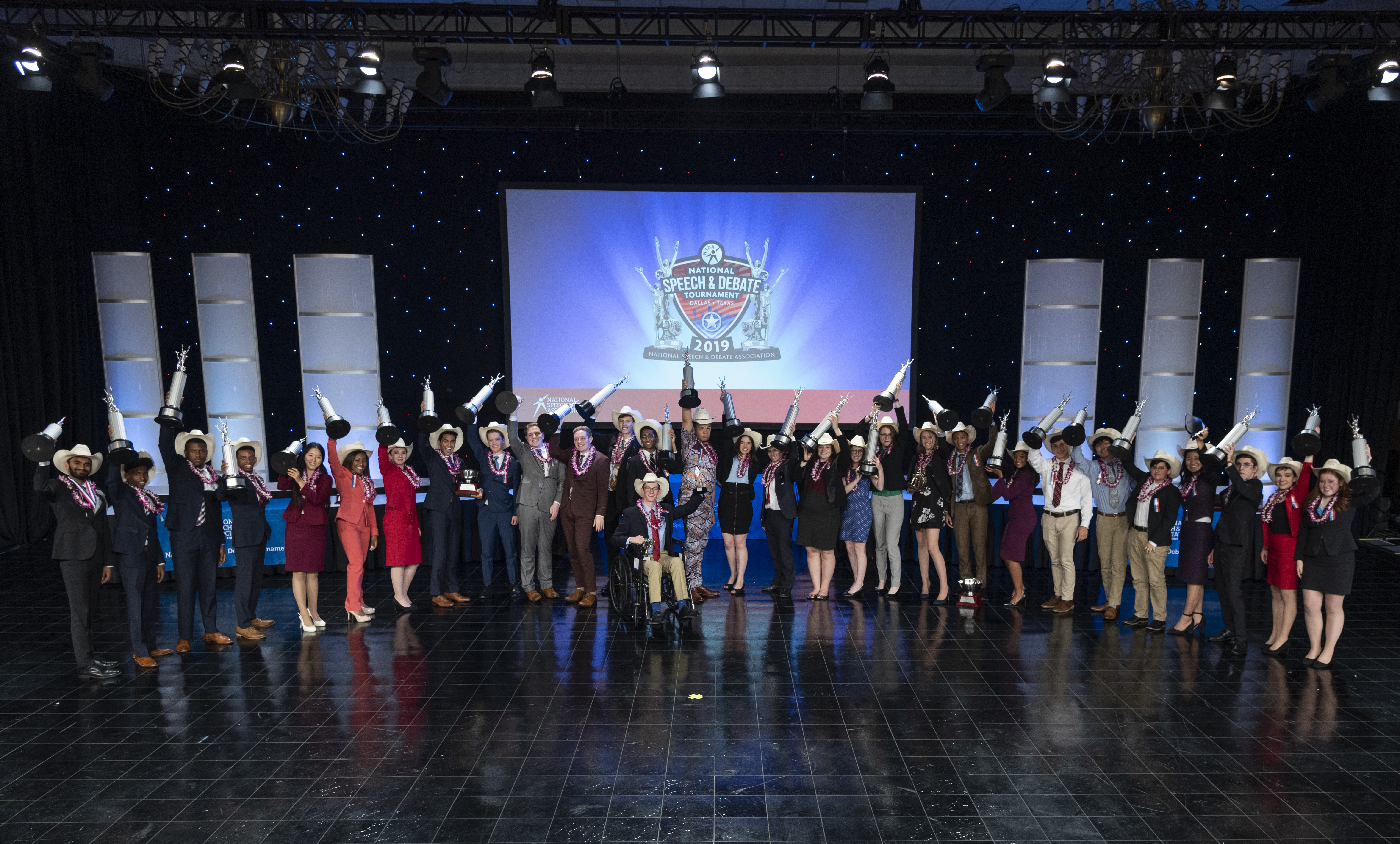 Students from Comeaux High Speech Team win national championship, student  of the year