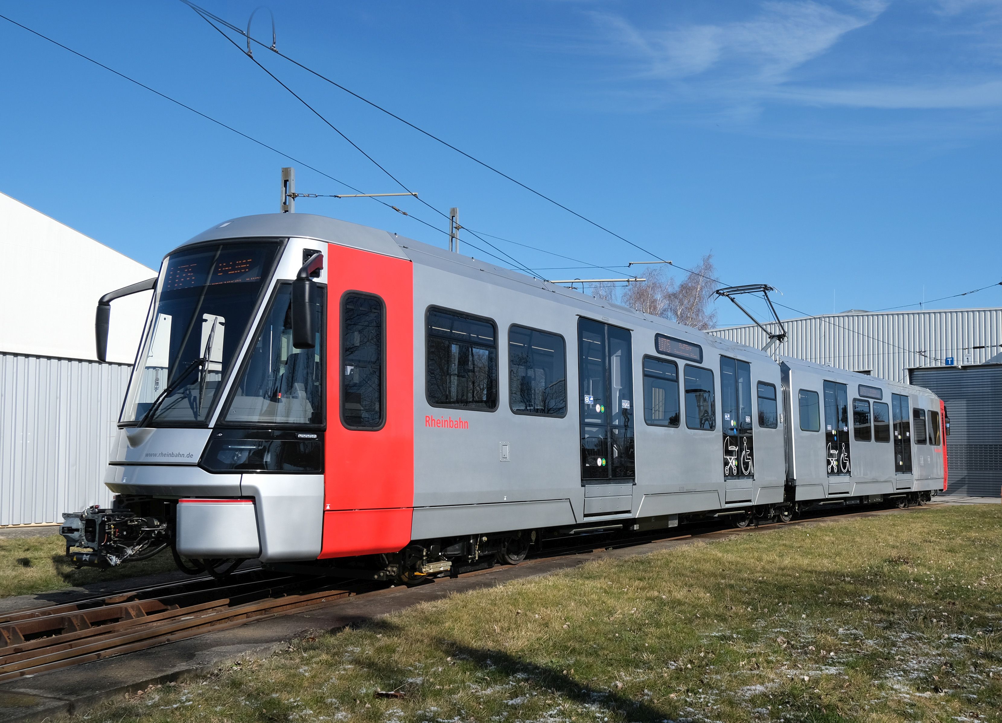 FLEXITY Düsseldorf-Hochflurstraßenbahn 