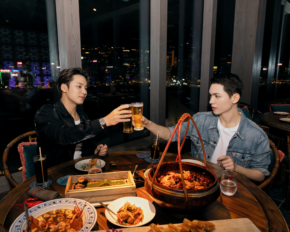 SEVENTEEN MINGYU及VERNON夜遊香港 - 2