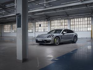 Porsche lance de nouveaux modèles Panamera pour 2021