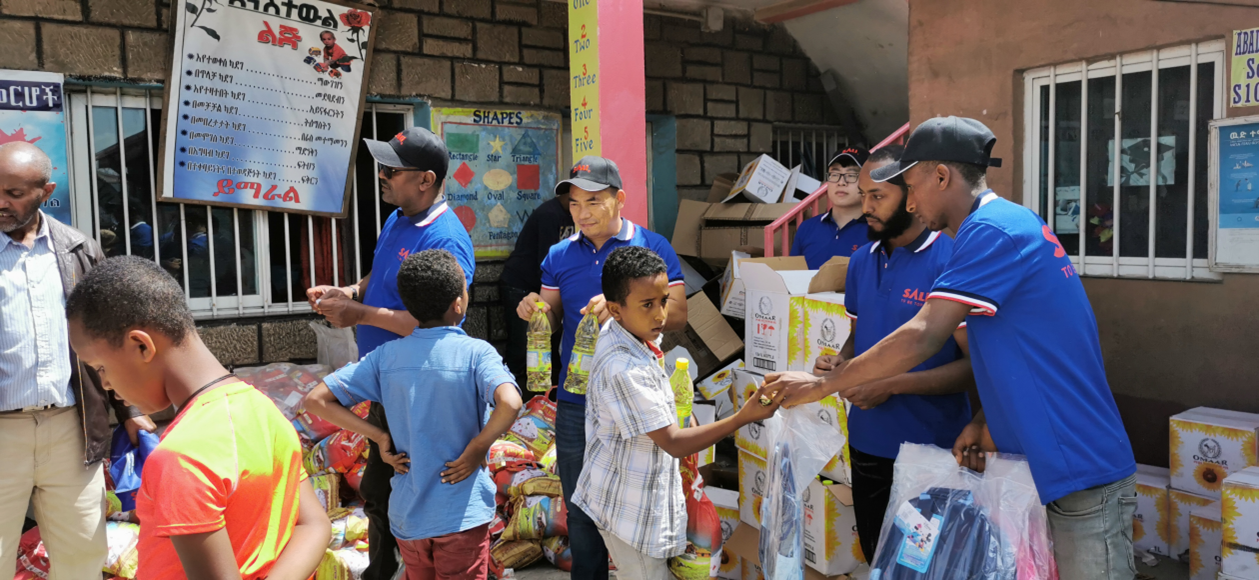 SALI Tools collaborated with its then national distributor in Ethiopia to organize a supplies donation drive for a local community.