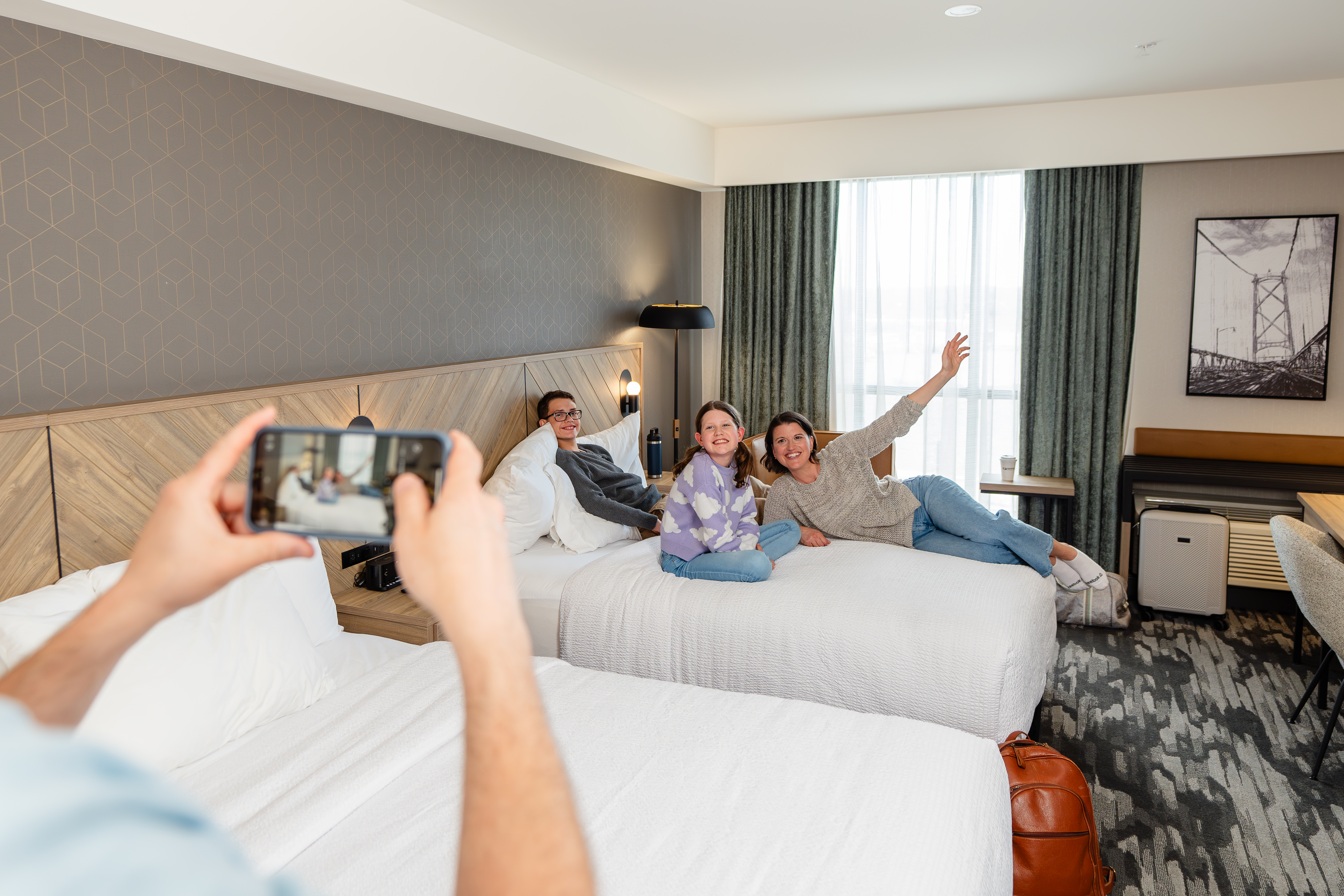 Family Room - Sandman Signature Dartmouth Hotel & Suites