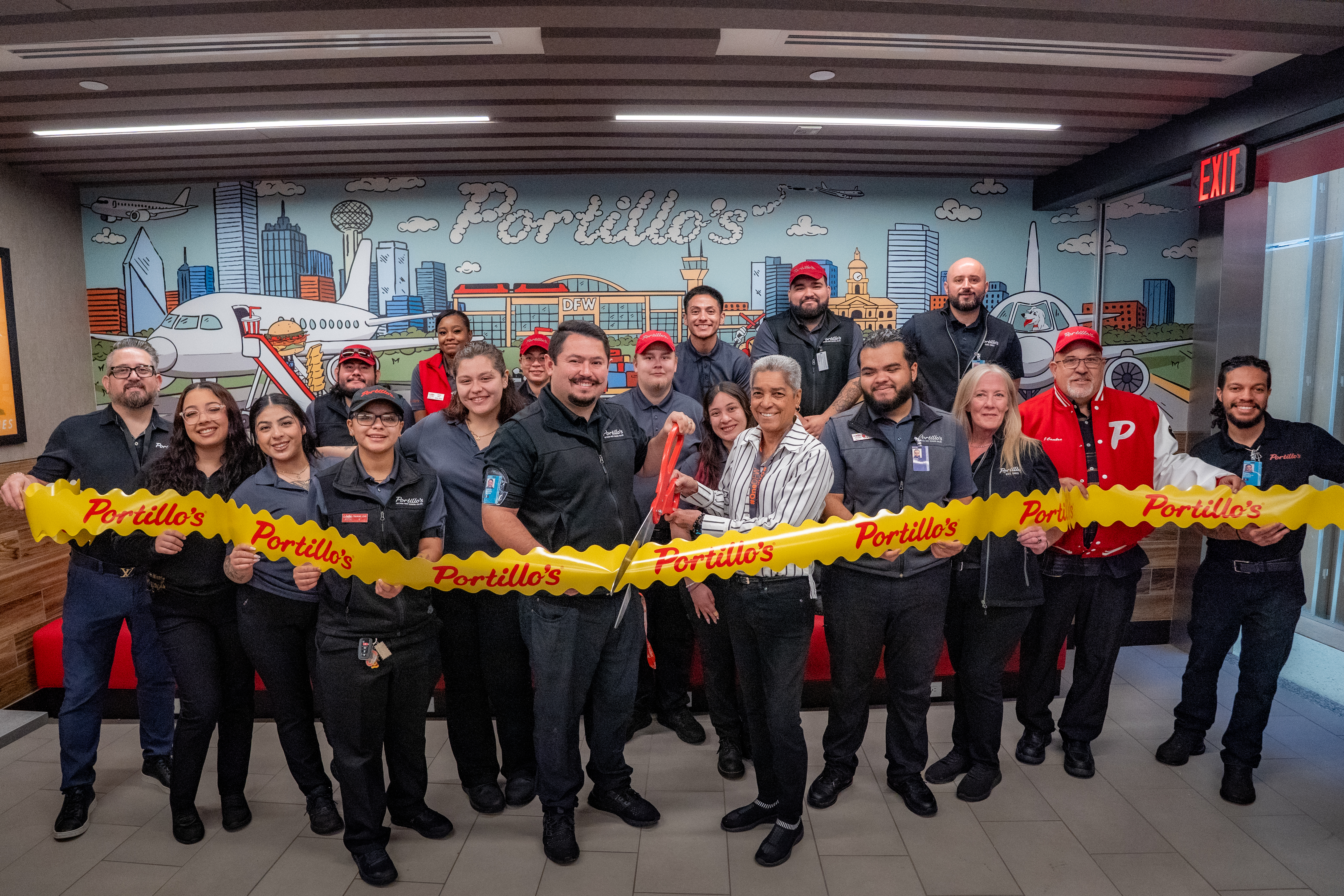 Portillo 's Celebrates Opening at Dallas Fort Worth International Airport