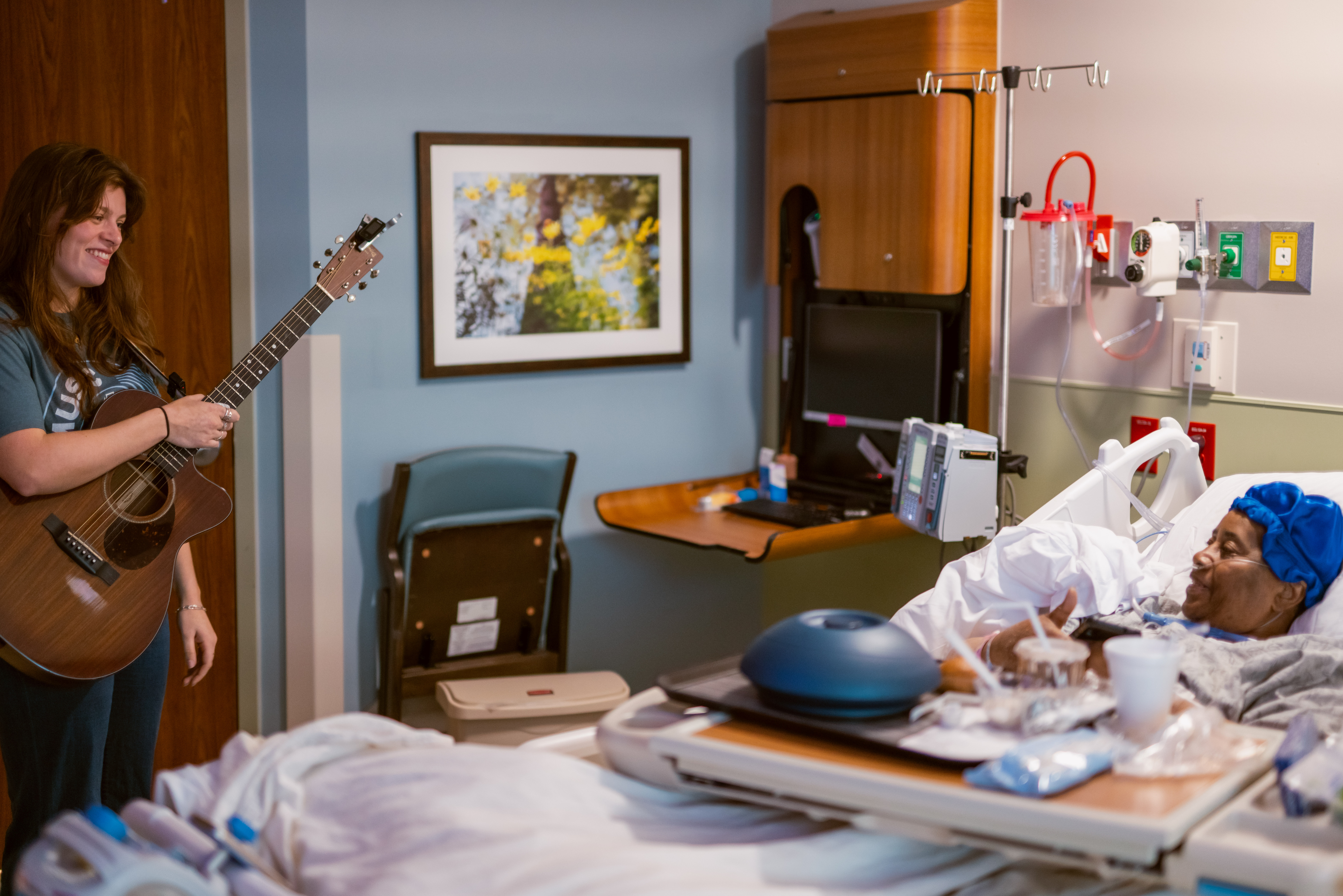 Musicians On Call Hope for the Holidays - MOC Bedside visits