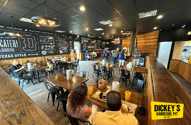 Dickey’s Barbecue Pit Opens in Baton Rouge