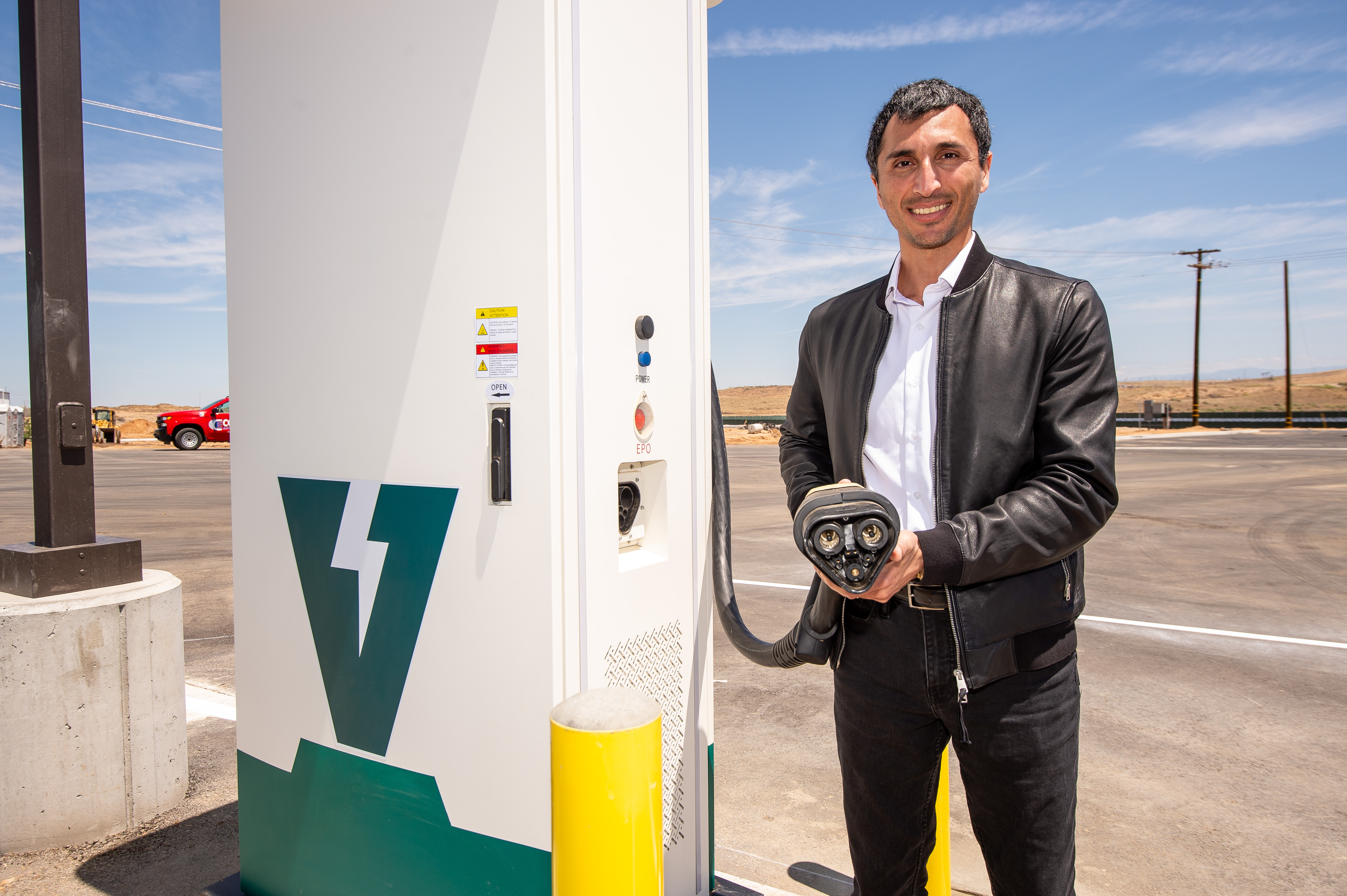 WattEV CEO, Salim Youssefzadeh, Holding MCS Charger