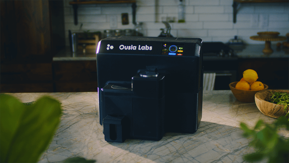 Ousia Fountain, the world's first at-home liquid CO2 extractor, is in the midst of an Indiegogo campaign. Learn more at www.ousialabs.com