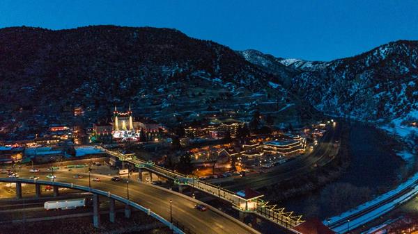 Glenwood Springs scenery featuring the Hotel Colorado and Glenwood Hot Springs with Holiday Lighting. 