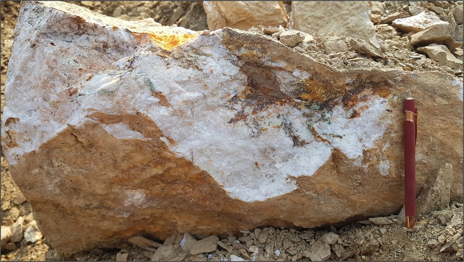 Figure 4. TGZ quartz gold vein with minor carbonate and sulphides