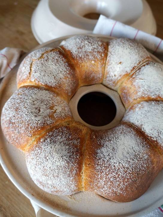 Bake sandwich rolls at home with the Emile Henry Crown Baker.