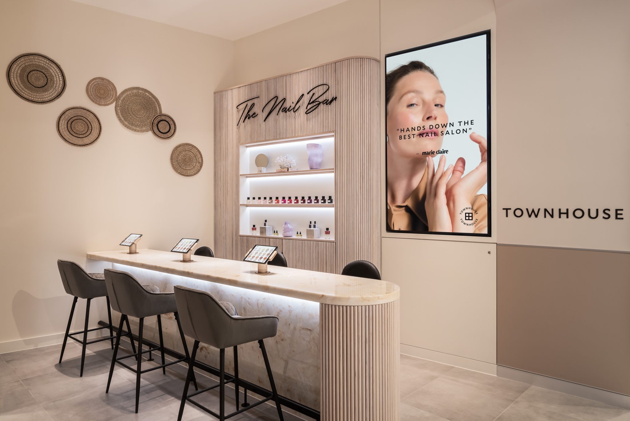 M2 retail salon reception solution