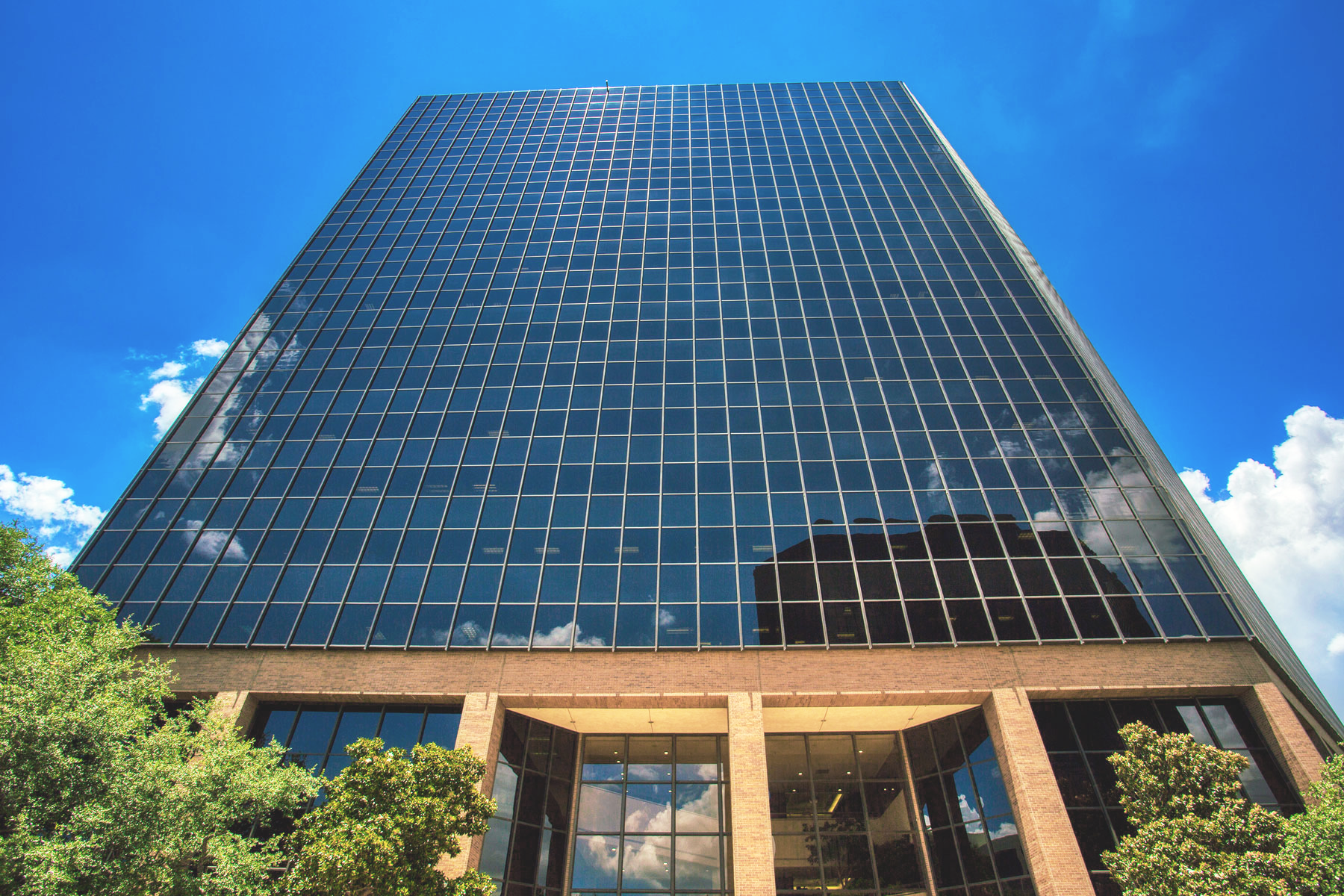 Assured Benefits Administrators Signs a Full-Floor Lease at Three Forest Plaza in Dallas