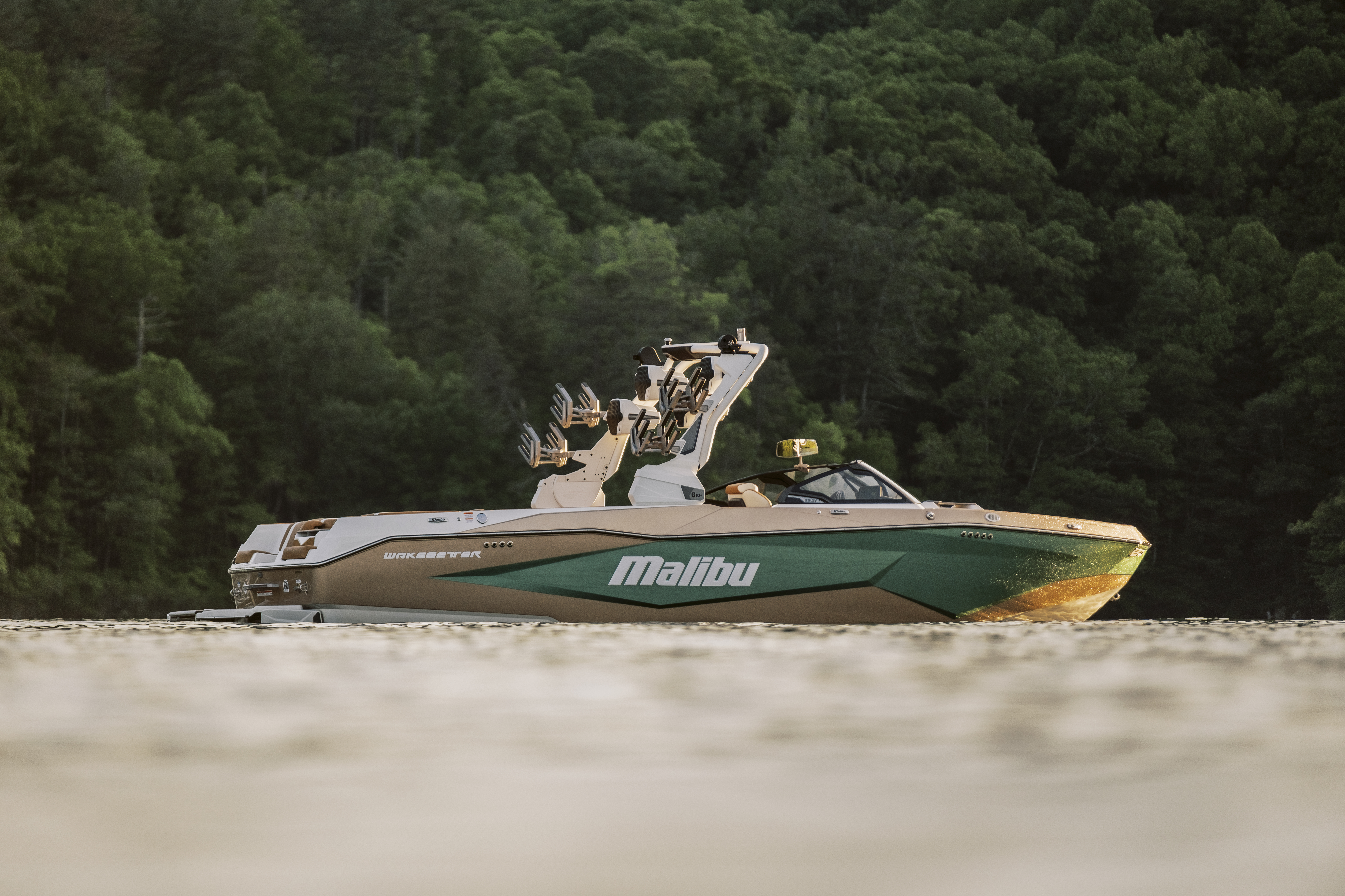 Malibu 25 LSV