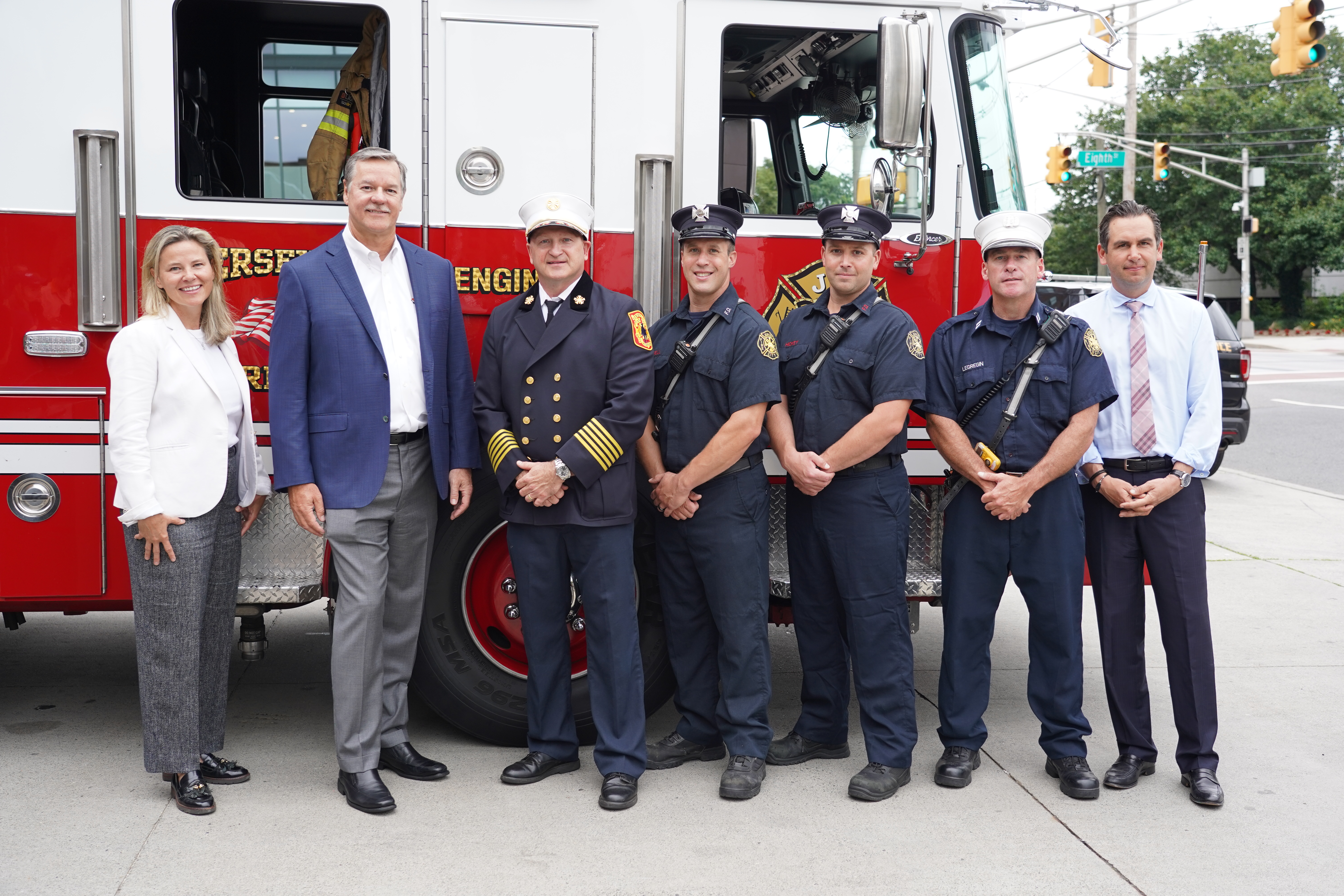 SERVPRO announces partnership with Northern Trust to honor first responders at the PGA TOUR event. Launches of Firefighter Appreciation Program and new partnership with First Responders Children's Foundation.

From left, Executive Director of THE NORTHERN TRUST Julie Tyson, SERVPRO CEO Rick Isaacson, Jersey City Battalion Chief Stephen McGill, Firefighter Craig Vagell, Firefighter Scott Hickey, and Captain Robert Legregin of Jersey City Fire Department, and Jersey City Mayor Steven Fulop.