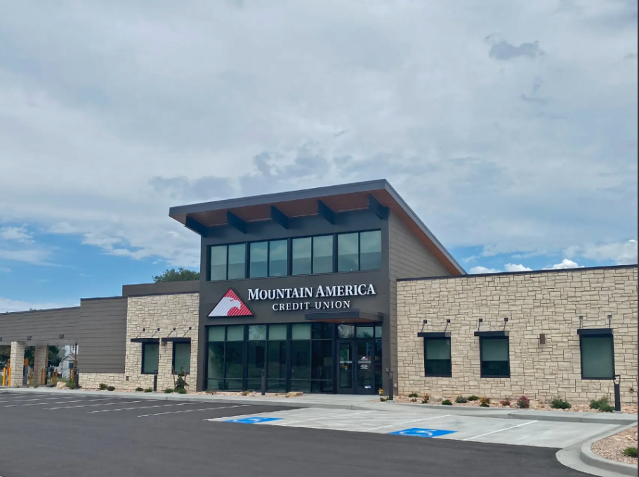 Mountain America Celebrates Grand Opening  of North Ogden Branch