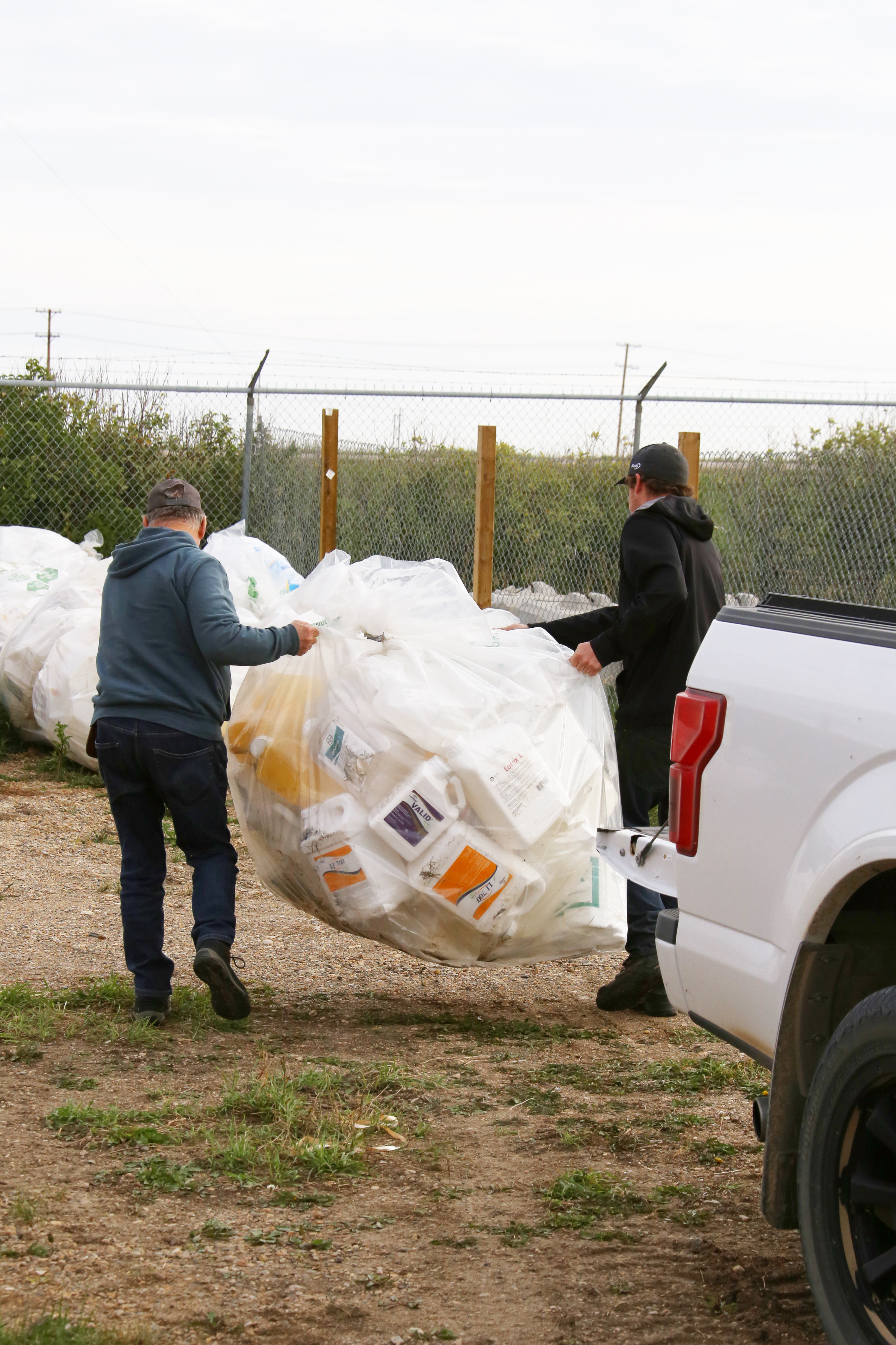 Recyclage des contenants en plastique agricole