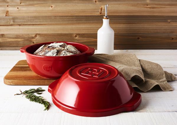 Made of the highest quality French stoneware, the rounded shape is ideal for no-knead loaves and other breads. Unlike most pans, you can preheat it empty in the oven!