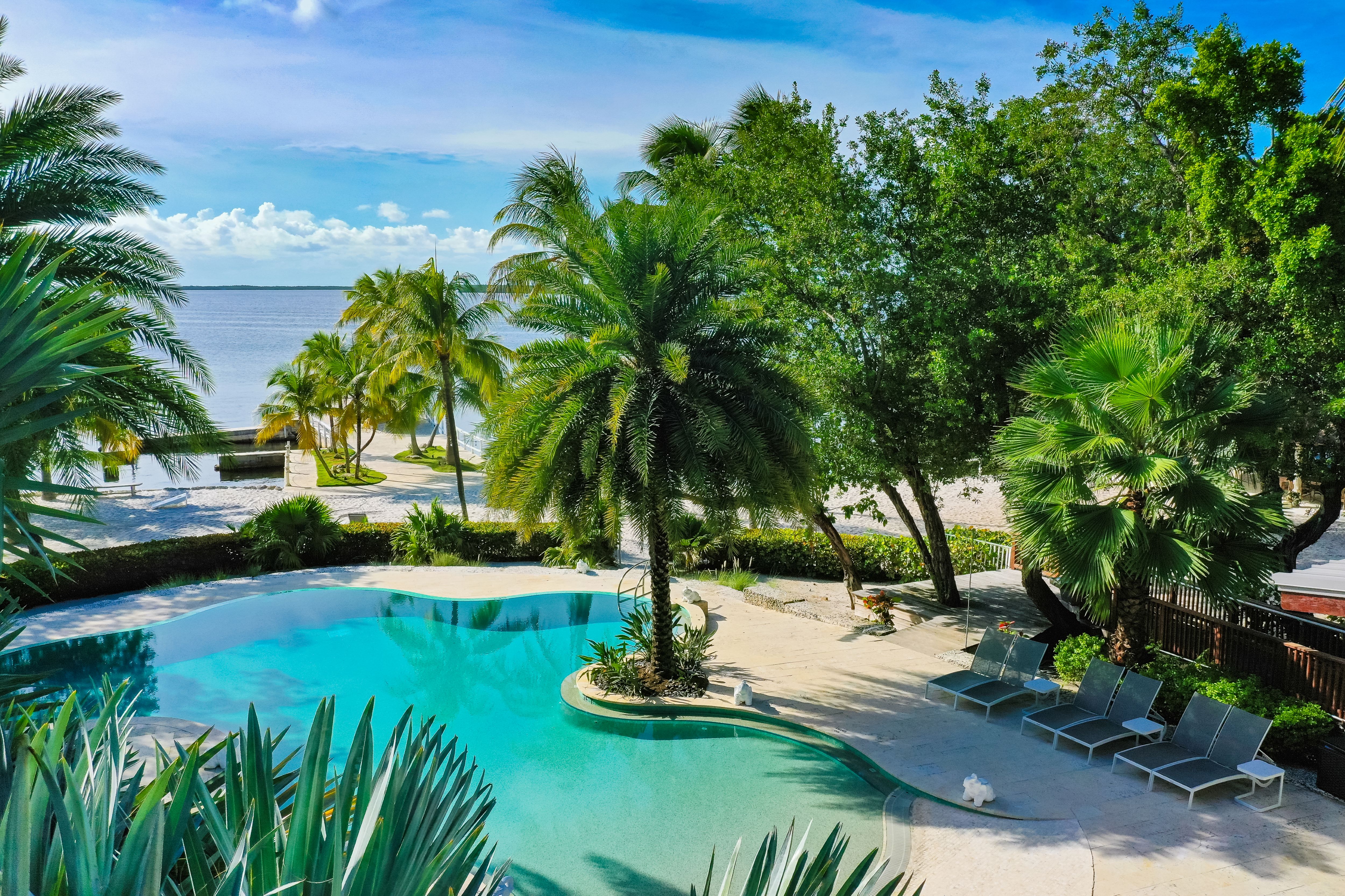 Peaceful resort-style pool at Largo Resort