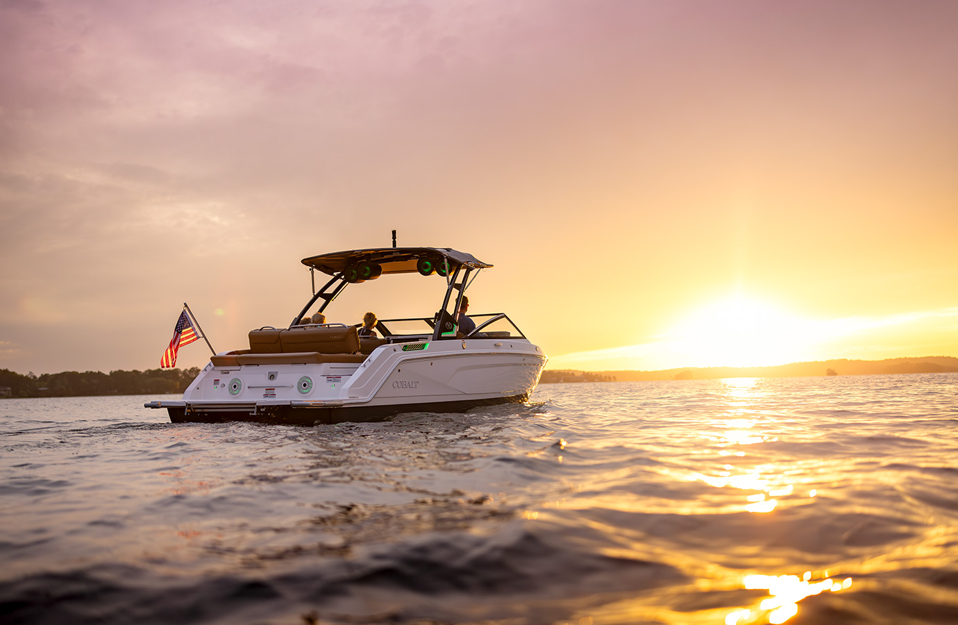 Introducing the New Cobalt® Model R26 Luxury Sport Runabout, A Next-Generation Family-Size Day Boat