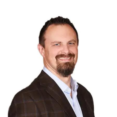 Insurance Expert James Baker of Williamsburg Explains Switching Insurance When Moving to Kentucky for HelloNation