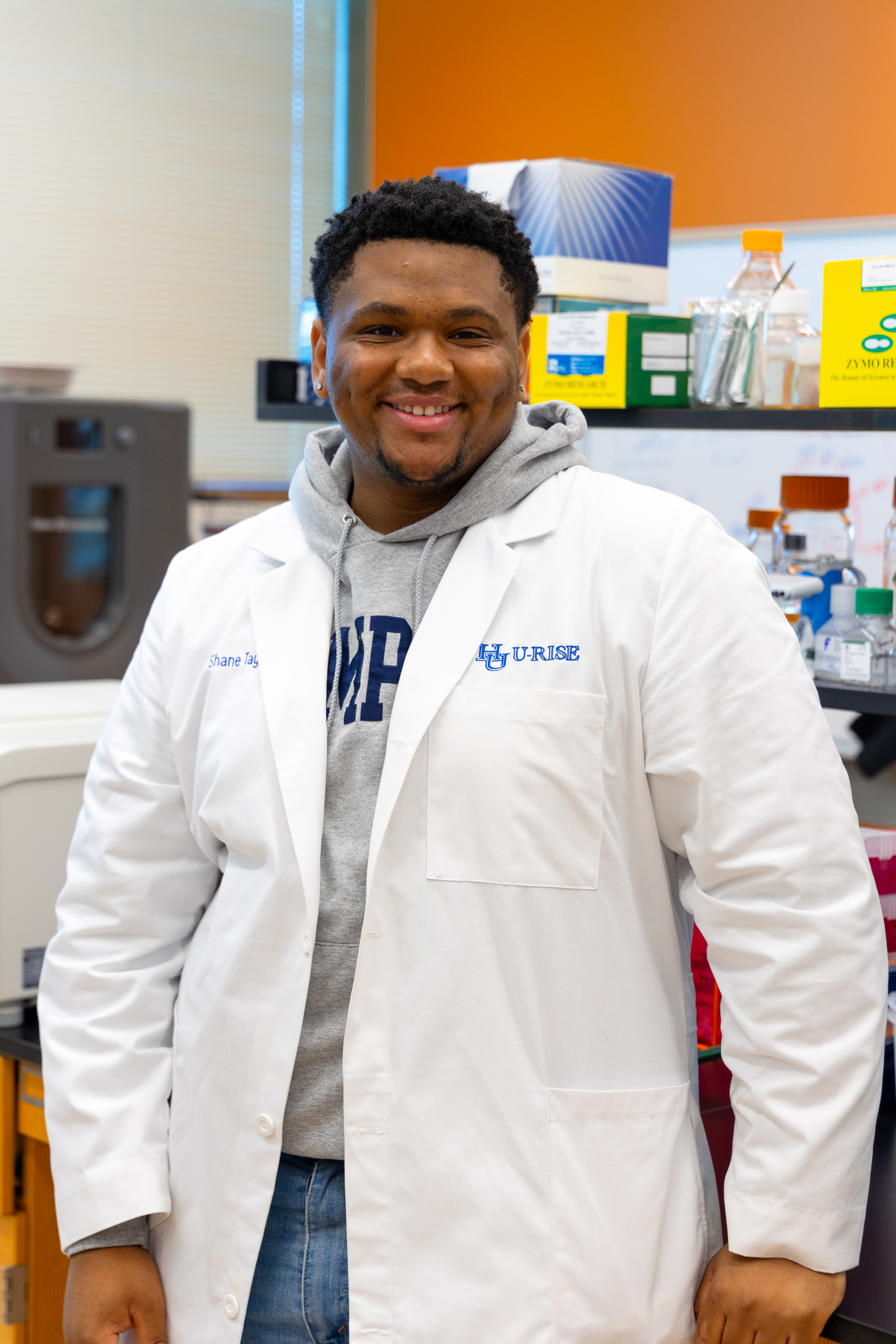 From Pandemic to Purpose: Hampton University Grad Shane Taylor’s Ascent to Immunology Inspired by COVID-19