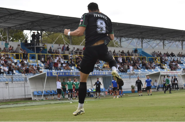 Brera Strumica- Djorde Ivkovic celebrates his two goals scored against Besa 1976