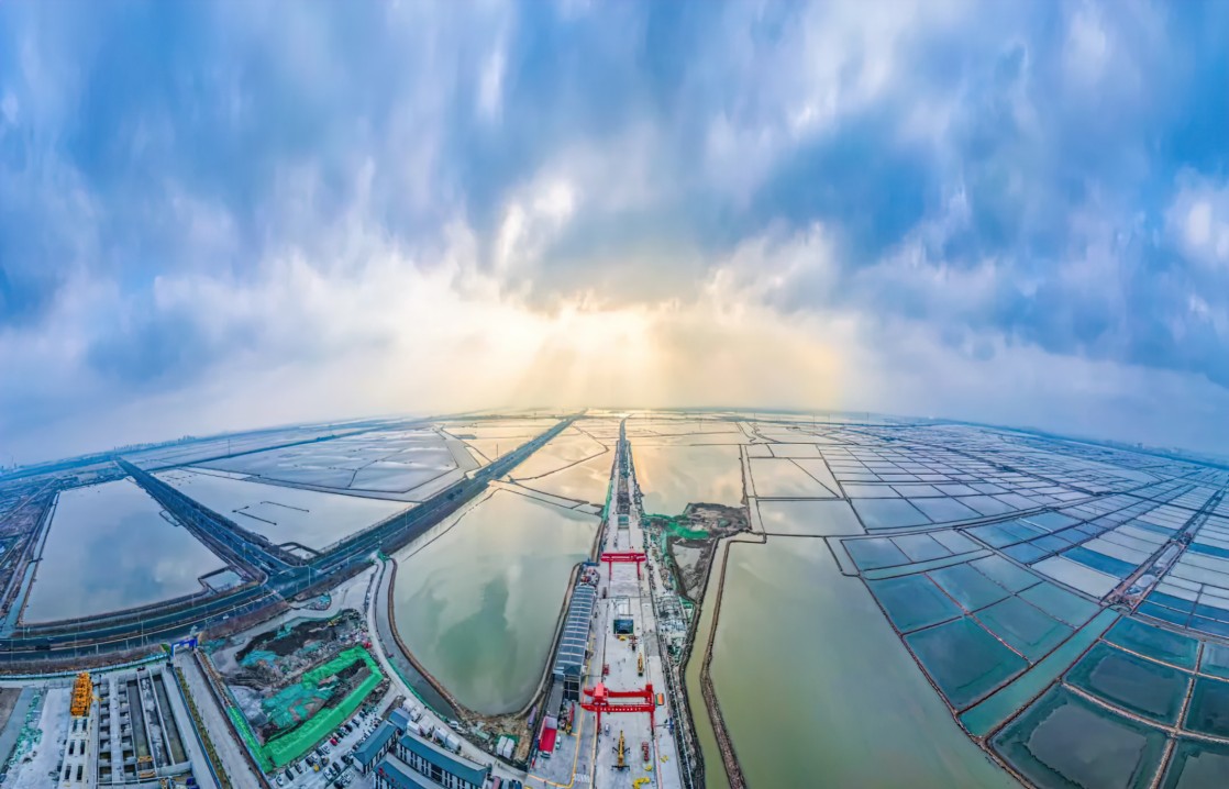 China's Advances Undersea Tunnel Projects with Homegrown Technology