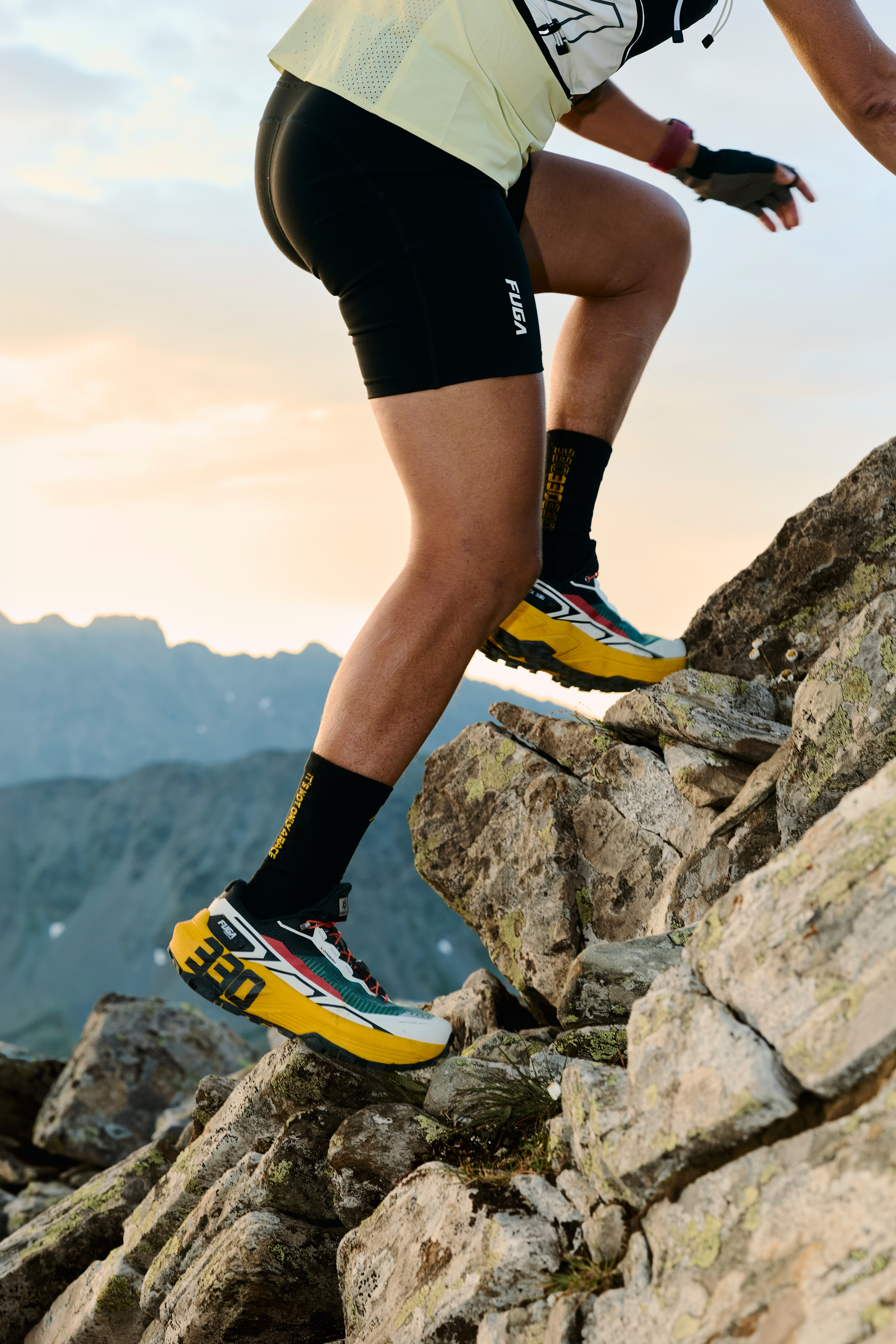 Kailas FUGA launches Tor des Géants Special-Edition Aosta Yellow FUGA EX 330 TG