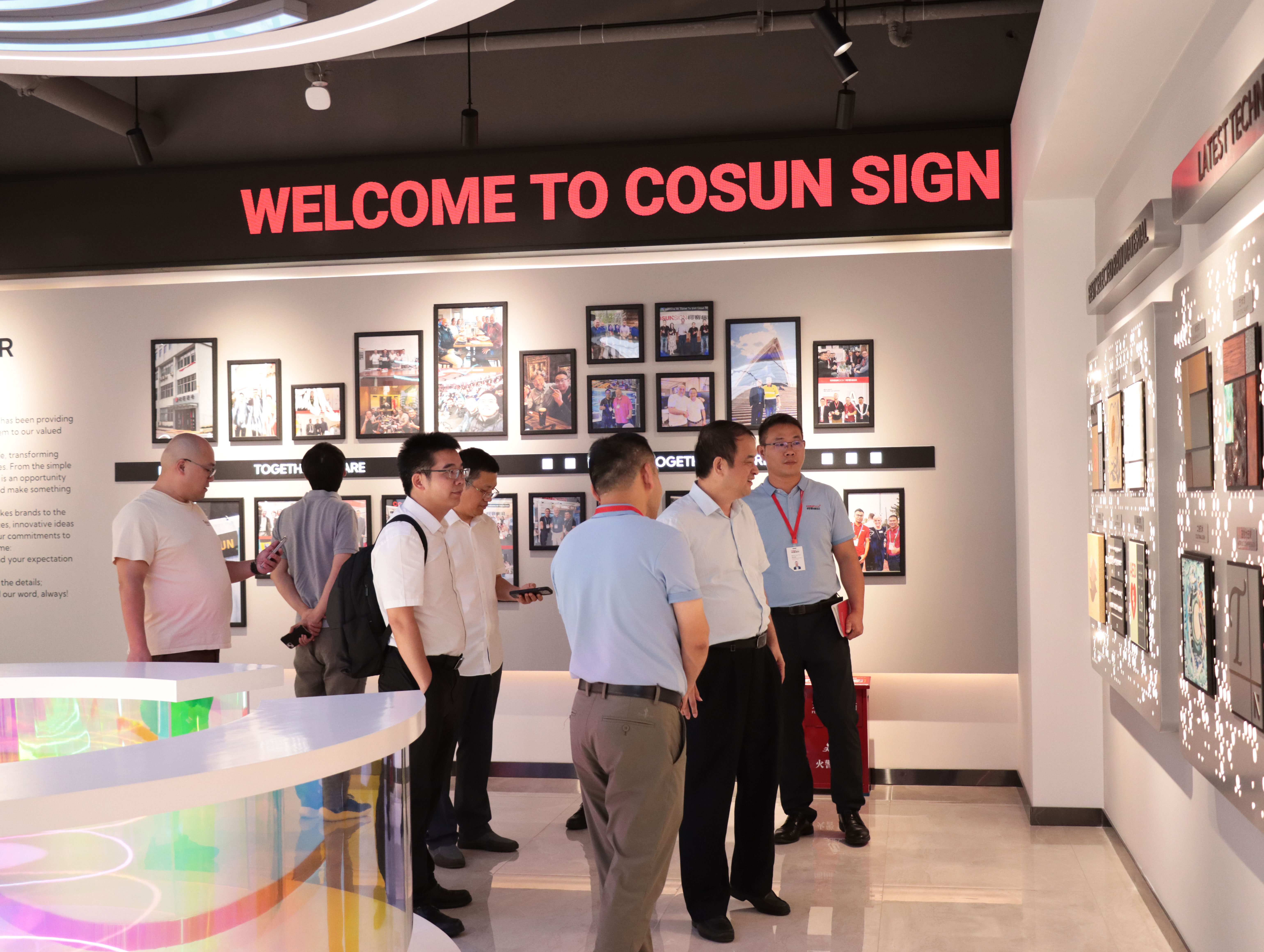 Shenzhen University delegates visiting the COSUN SIGN showroom